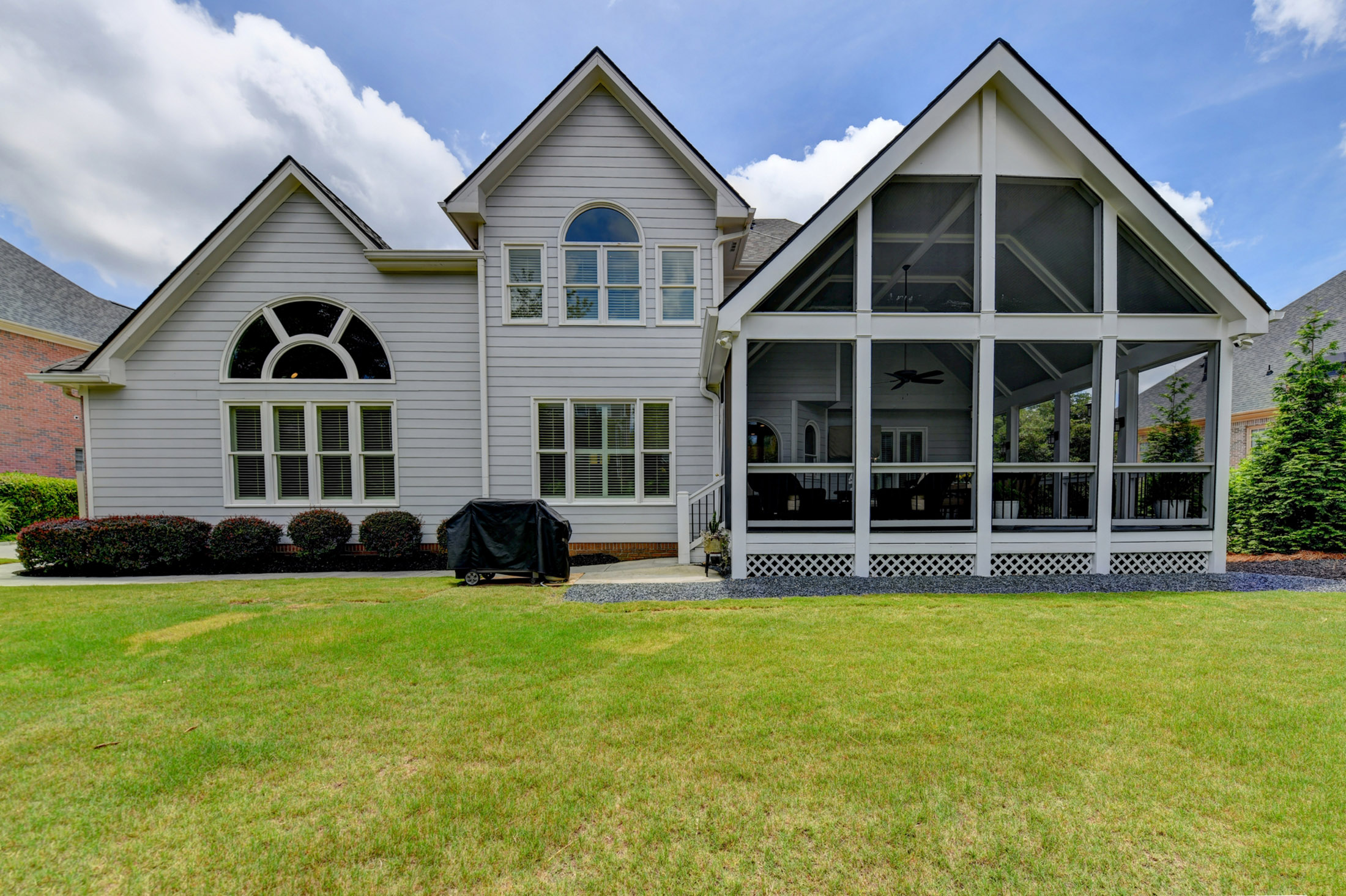  Stunning, Fully Renovated Glen Abbey Home Nestled in the Heart of Alpharetta - 物件實景