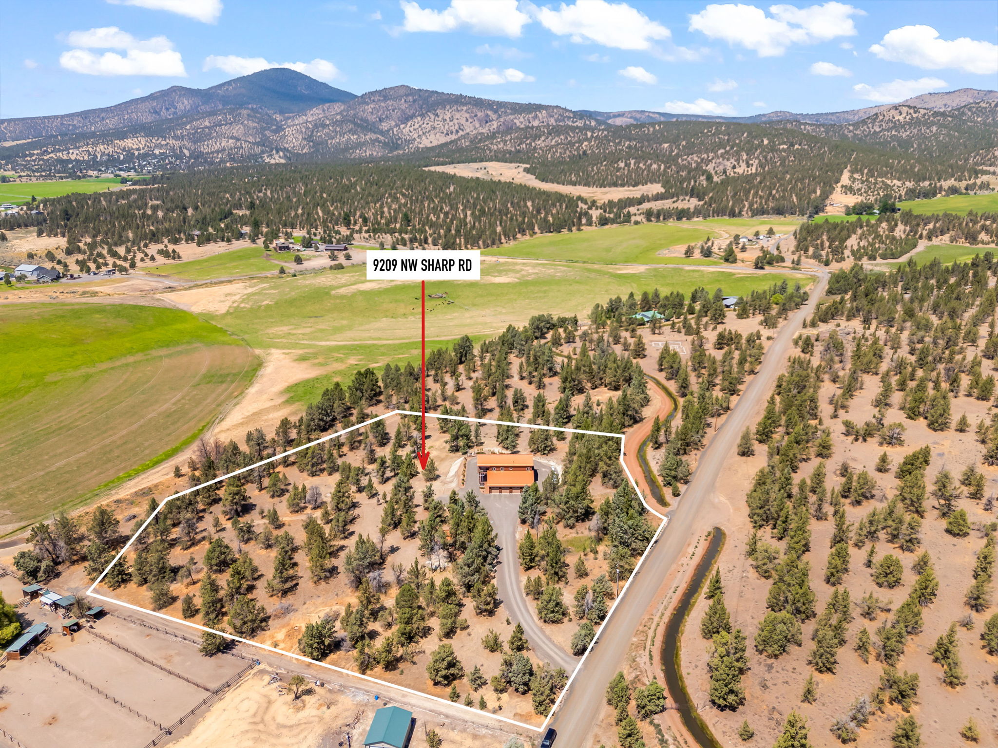 Prineville, Oregon, 97754, United States, 3 Bedrooms Bedrooms, ,4 BathroomsBathrooms,Residential,For Sale,1942116