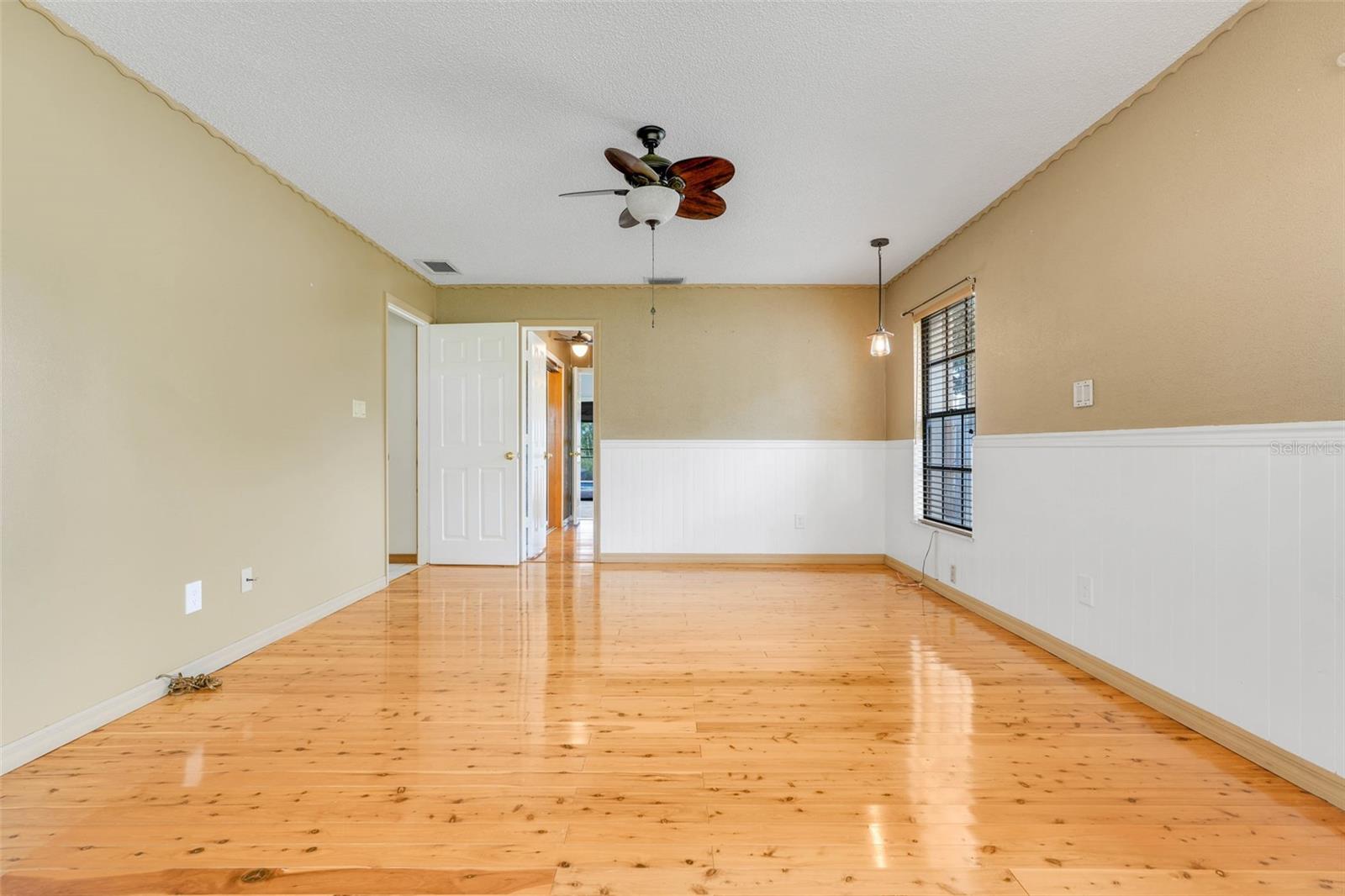GROVELAND, Florida, 34736, United States, 4 Bedrooms Bedrooms, ,4 BathroomsBathrooms,Residential,For Sale,1695910