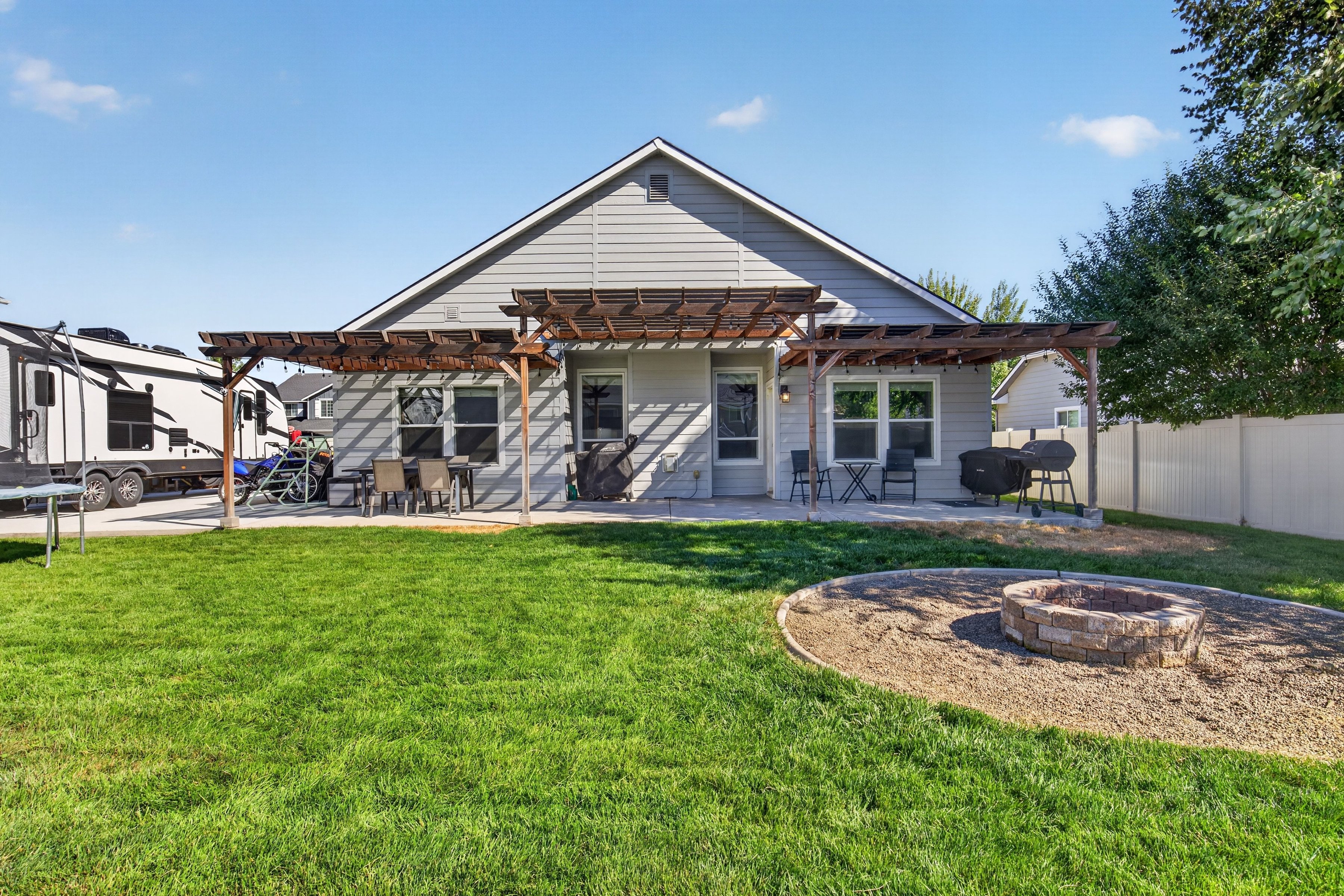  Single Level with Bonus Room and RV Parking in the Heart of SW Boise - 物件實景