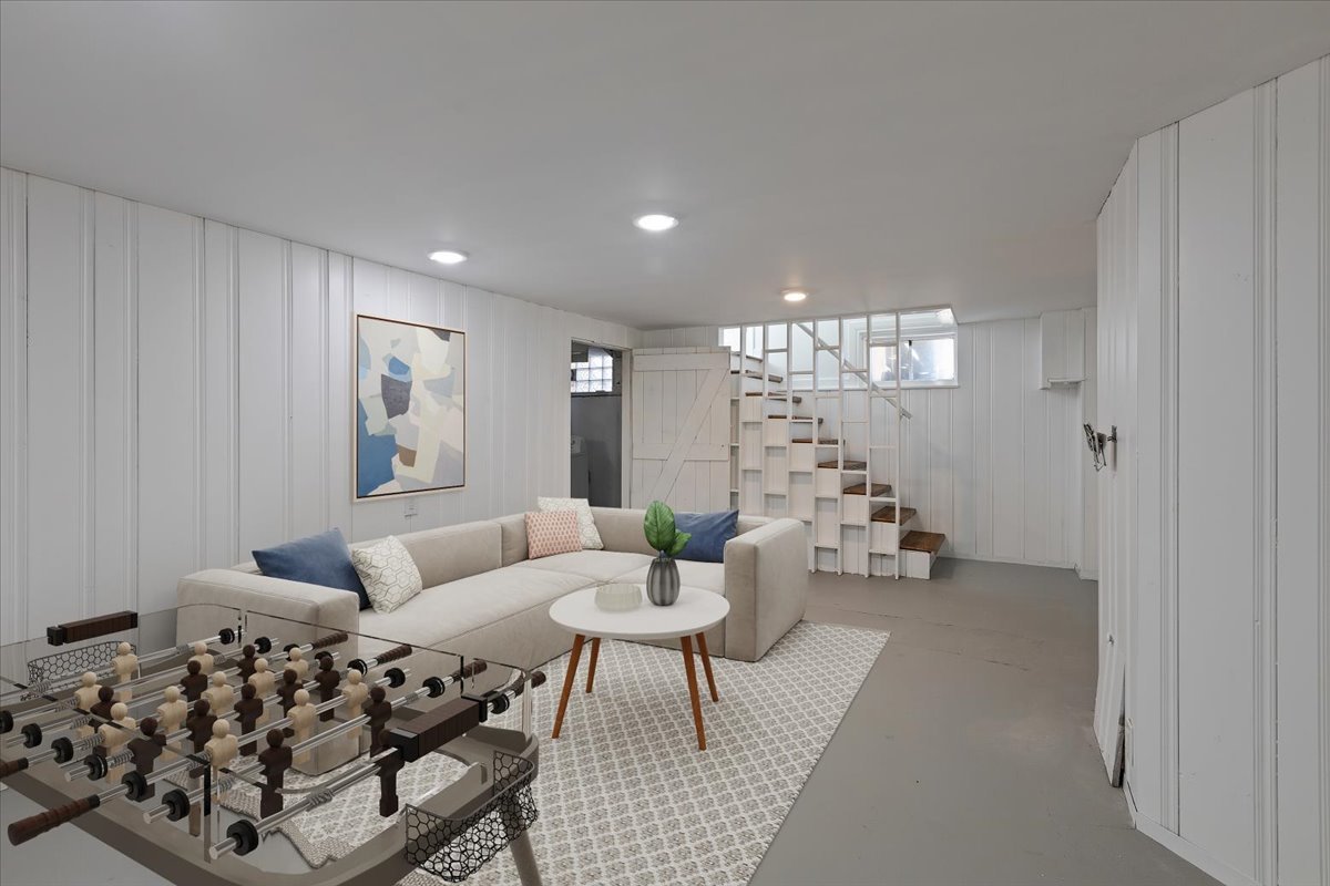 Lincolnwood, Illinois, 60712, United States, 3 Bedrooms Bedrooms, ,2 BathroomsBathrooms,Residential,For Sale,1900722