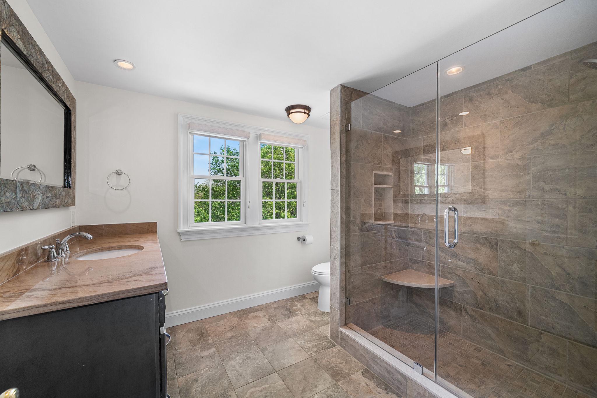  1211 Janneys Lane, Alexandria, VA, 22302 - 物件實景