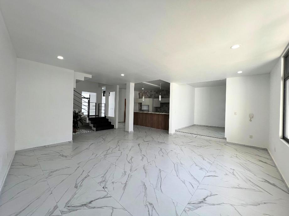 Antonio de Haro y Tamiz, Naucalpan de Juárez, Estado de méxico, 53126, Mexico, 3 Bedrooms Bedrooms, ,3 BathroomsBathrooms,Residential,For Sale,Antonio de Haro y Tamiz,1672070