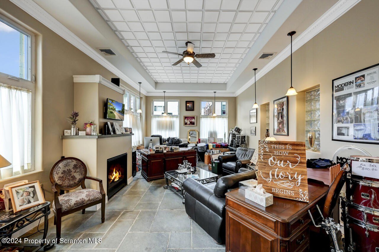 Olyphant, Pennsylvania, 18447, United States, ,Residential,For Sale,1996736