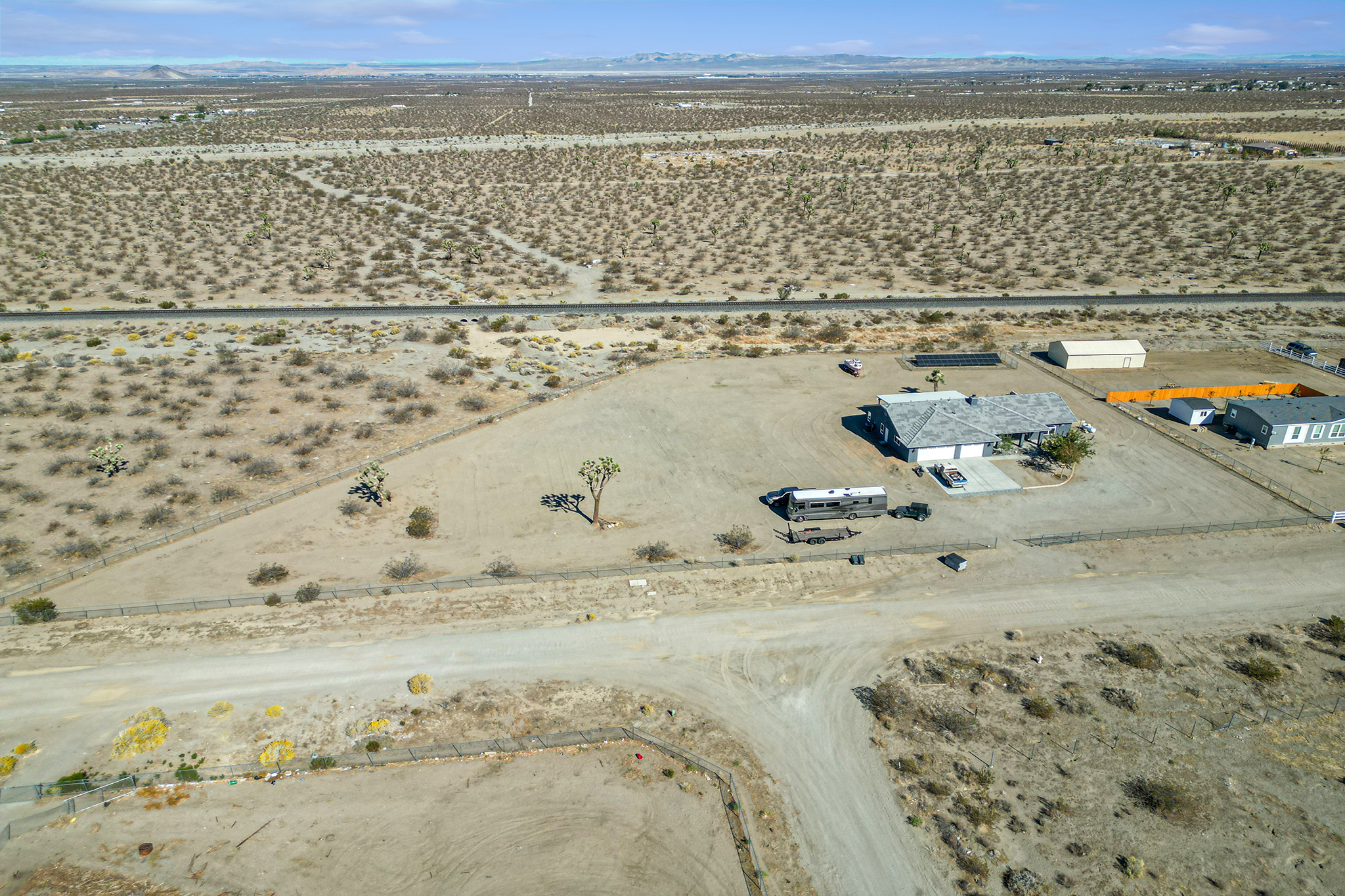 Pinon Hills, California, 92371, United States, 3 Bedrooms Bedrooms, ,2 BathroomsBathrooms,Residential,For Sale,1986100