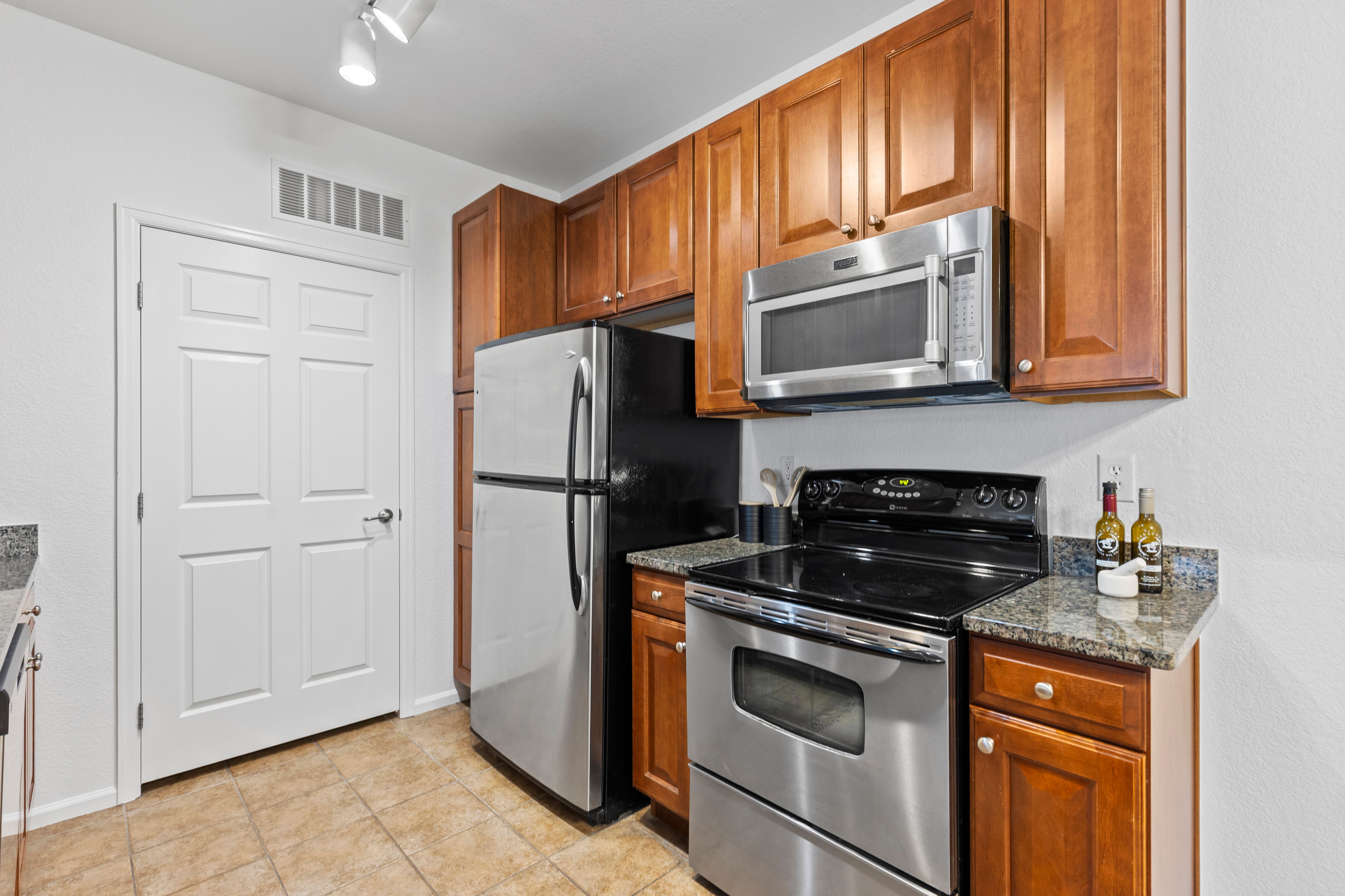  Thoughtfully updated, move-in ready in the highly sought after Prairie Walk - 物件實景