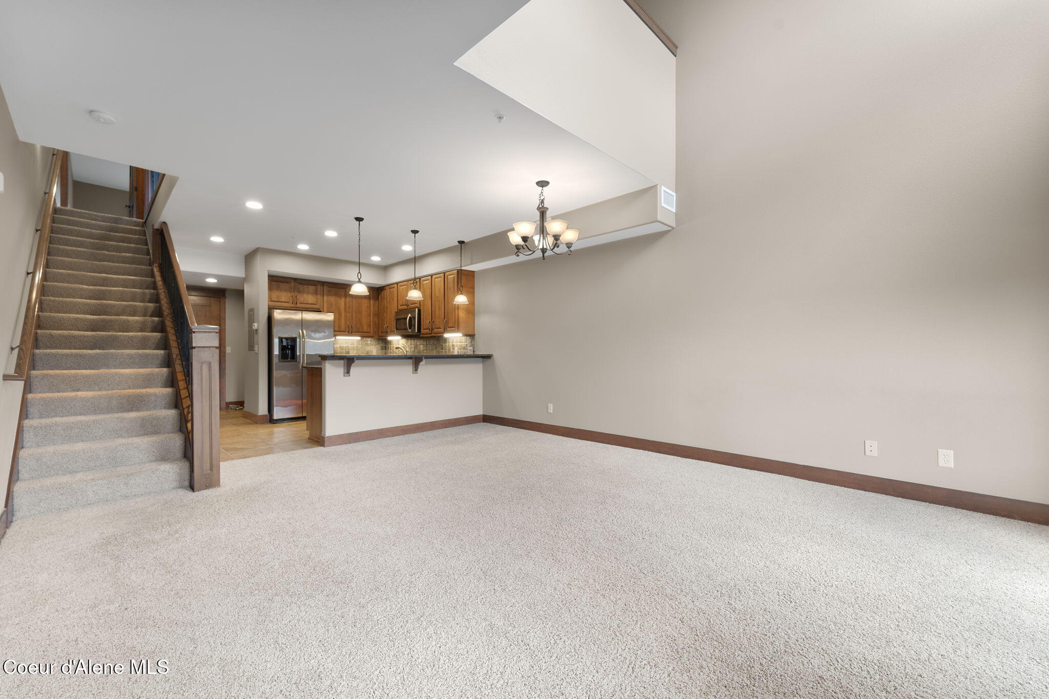 Coeur d'Alene, Idaho, 83814, United States, 2 Bedrooms Bedrooms, ,3 BathroomsBathrooms,Residential,For Sale,2022050