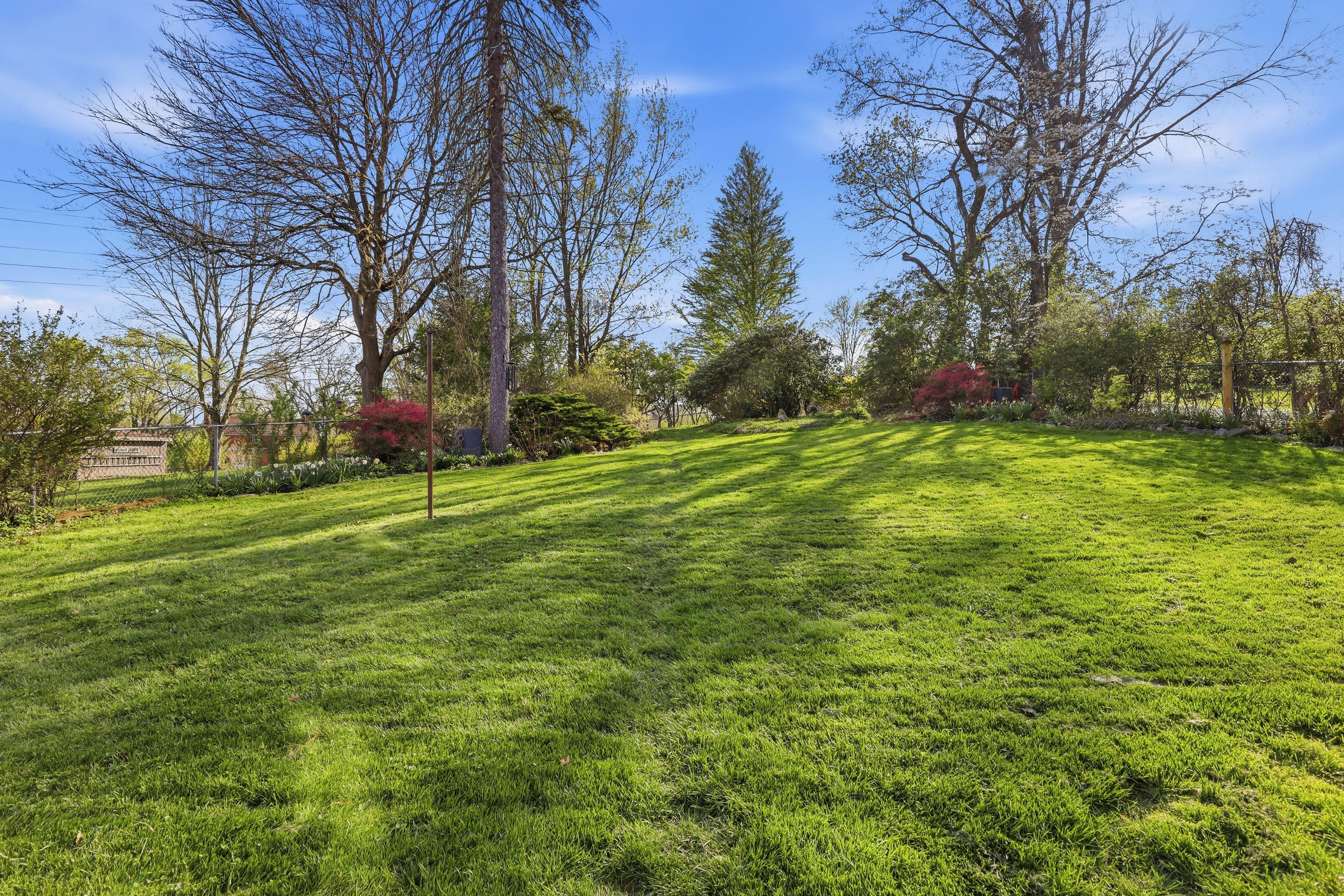  552 Greenhurst Dr, Pittsburgh, PA 15243 - 物件實景