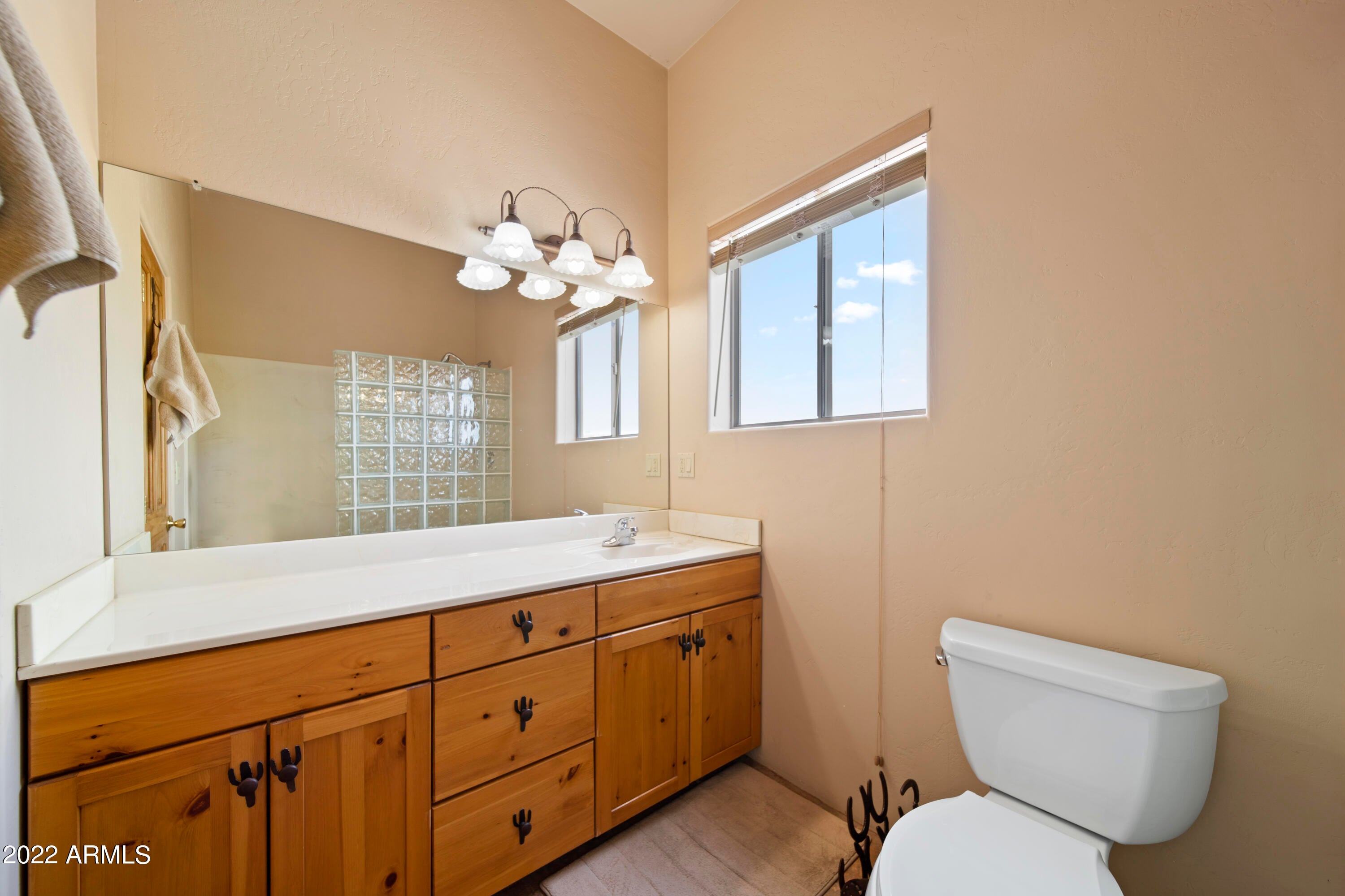 Wickenburg, Arizona, 85390, United States, 3 Bedrooms Bedrooms, ,3 BathroomsBathrooms,Residential,For Sale,2005710