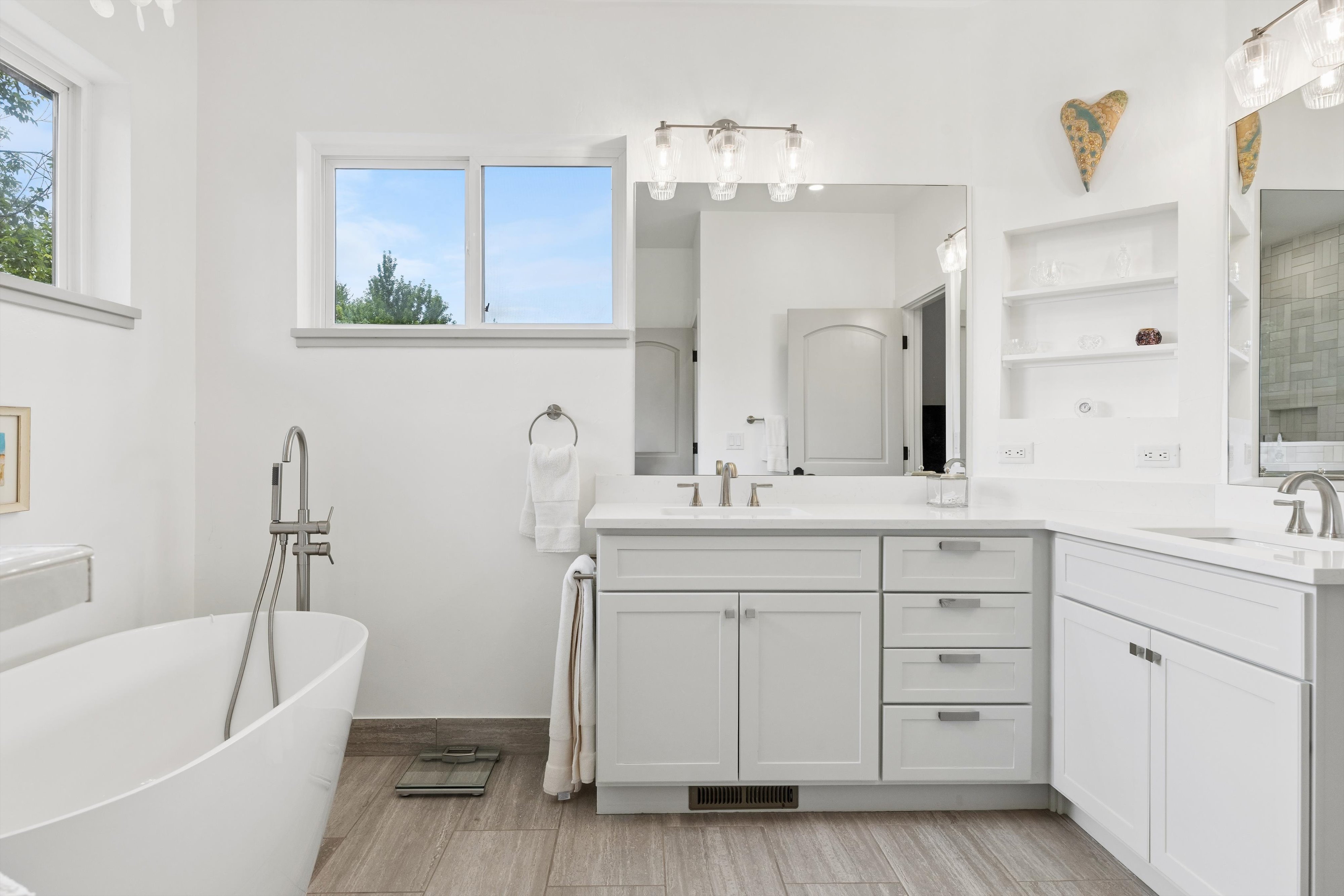  Lovely Home Set in One of Boulder