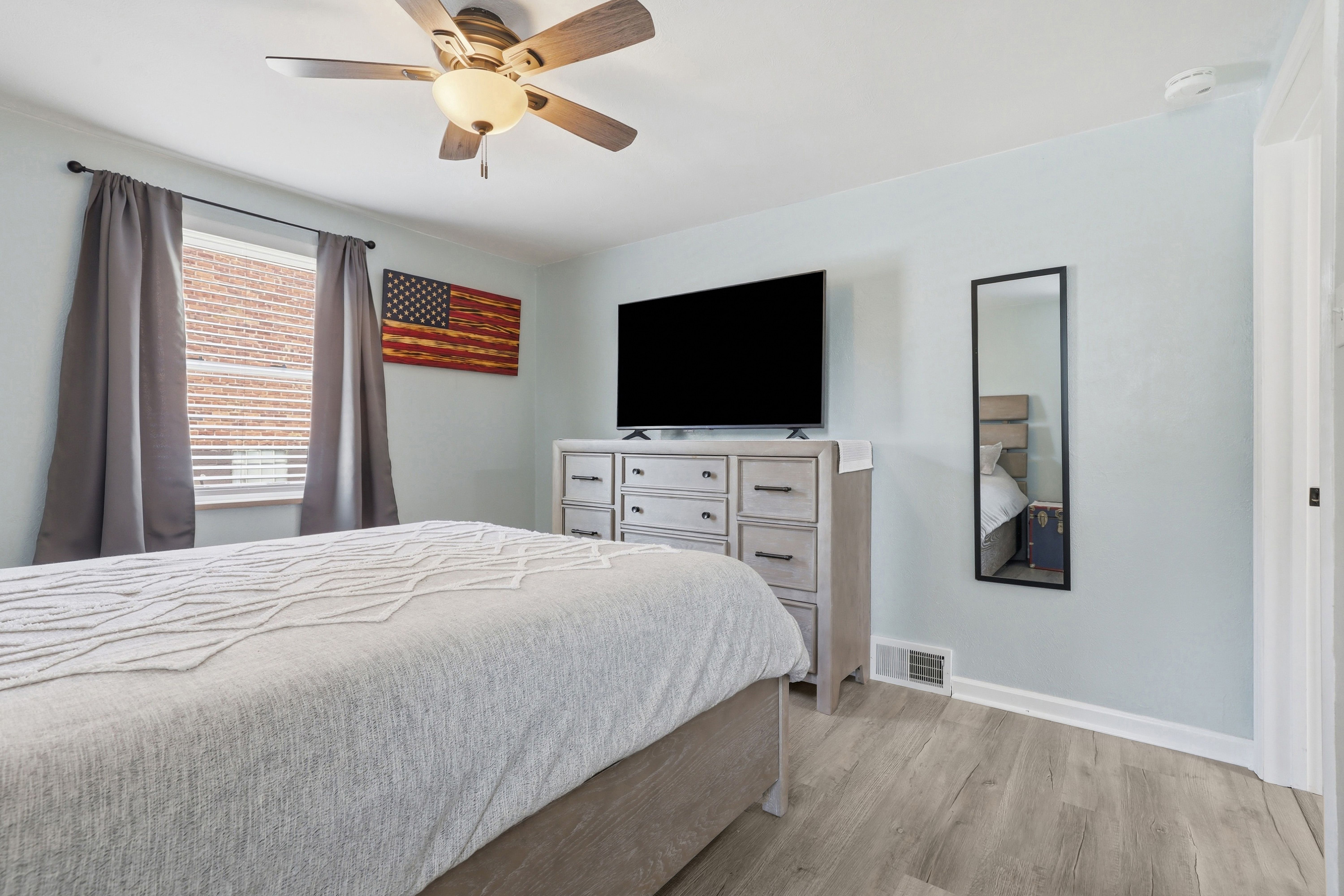  974 Kirsopp Avenue, Pittsburgh, PA 15220 - 物件實景