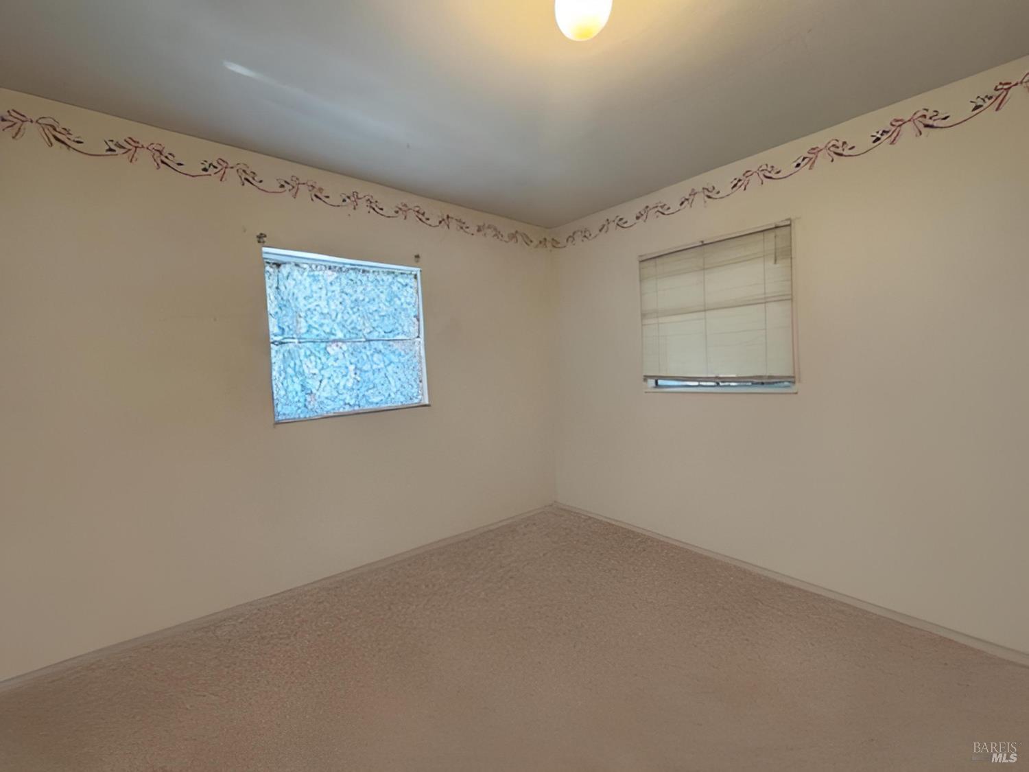 Petaluma, California, 94952, United States, 4 Bedrooms Bedrooms, ,2 BathroomsBathrooms,Residential,For Sale,1904251