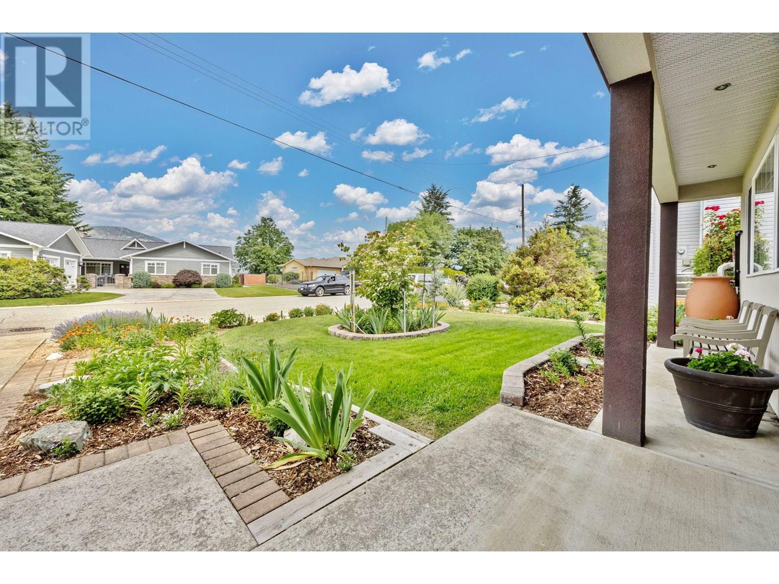 PENTICTON, British Columbia, V2A 1A7, CA, 6 Bedrooms Bedrooms, ,4 BathroomsBathrooms,Residential,For Sale,1859946