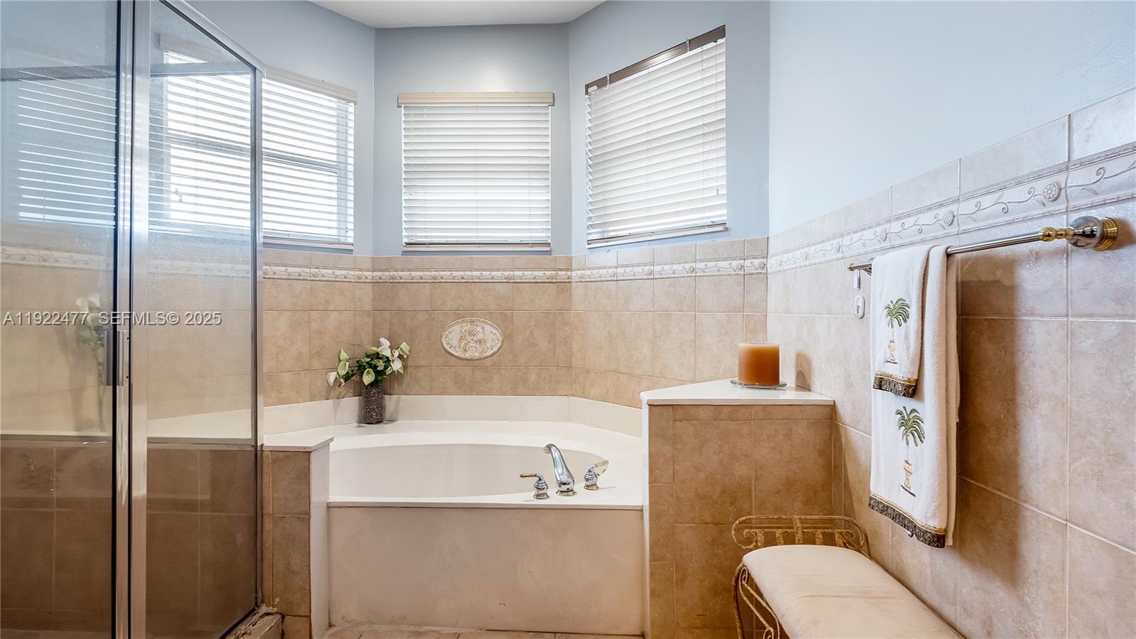 Pembroke Pines, Florida, 33028, United States, 5 Bedrooms Bedrooms, ,4 BathroomsBathrooms,Residential,For Sale,2002117