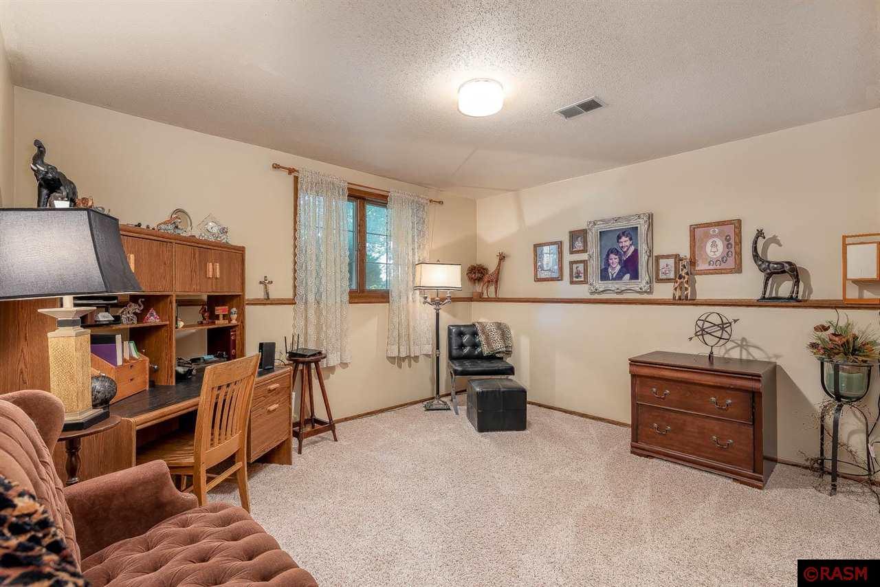 Mankato, Minnesota, 56001, United States, 5 Bedrooms Bedrooms, ,1 BathroomBathrooms,Residential,For Sale,1914135