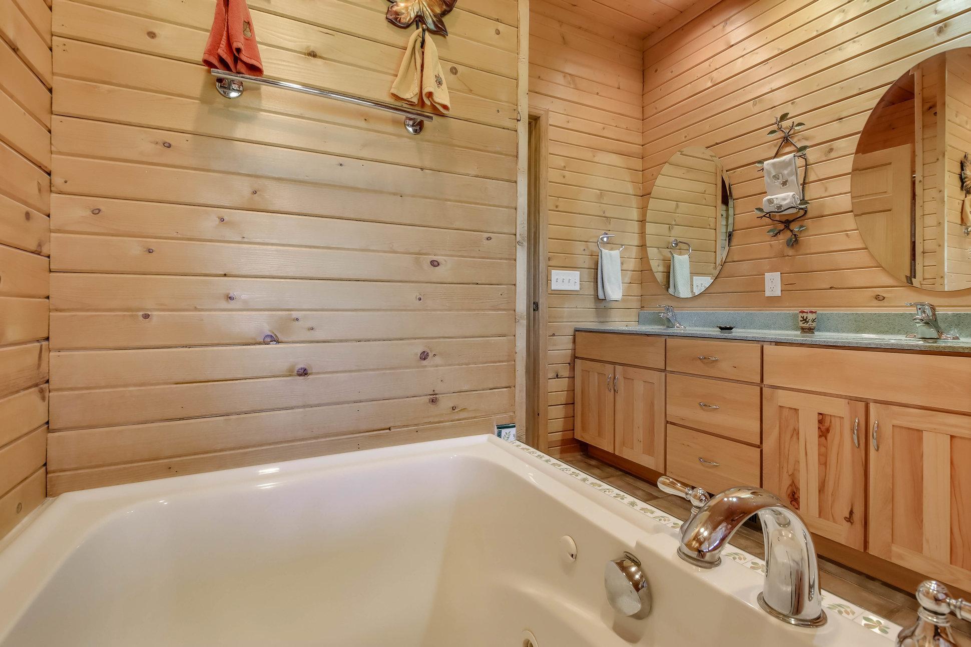 Rock Elm Twp, Wisconsin, 54740, United States, 4 Bedrooms Bedrooms, ,2 BathroomsBathrooms,Residential,For Sale,1804597
