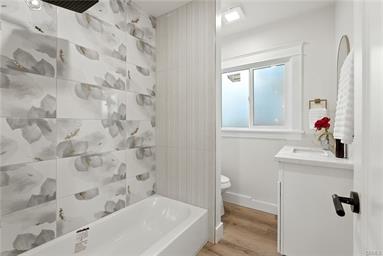 Los Angeles, California, 90008, United States, 6 Bedrooms Bedrooms, ,4 BathroomsBathrooms,Residential,For Sale,2005417