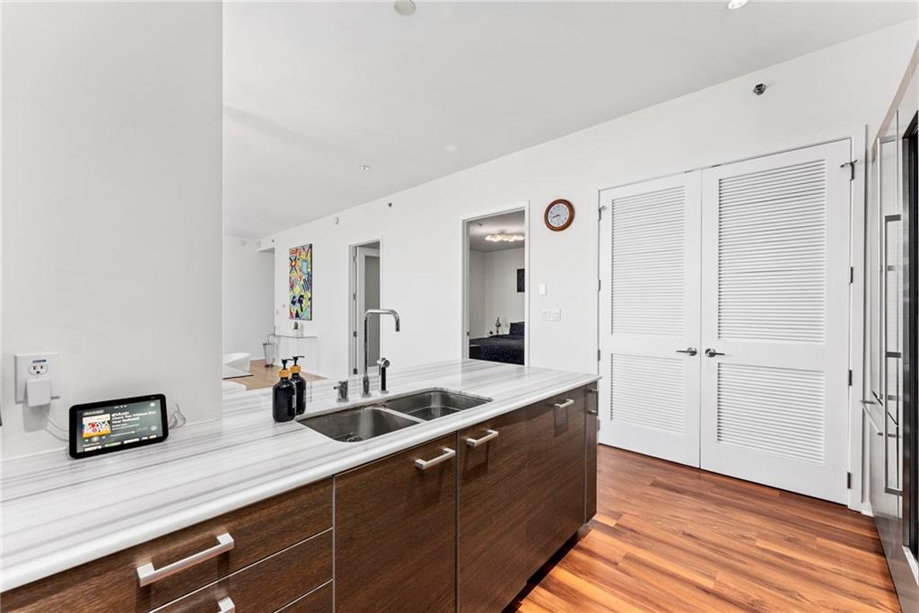 Atlanta, Georgia, 30308, United States, 2 Bedrooms Bedrooms, ,3 BathroomsBathrooms,Residential,For Sale,1967634