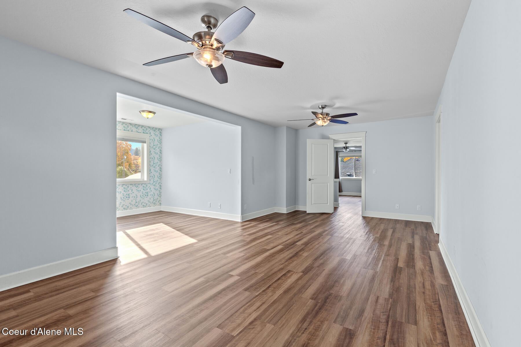 Coeur d'Alene, Idaho, 83814, United States, 3 Bedrooms Bedrooms, ,4 BathroomsBathrooms,Residential,For Sale,1976141