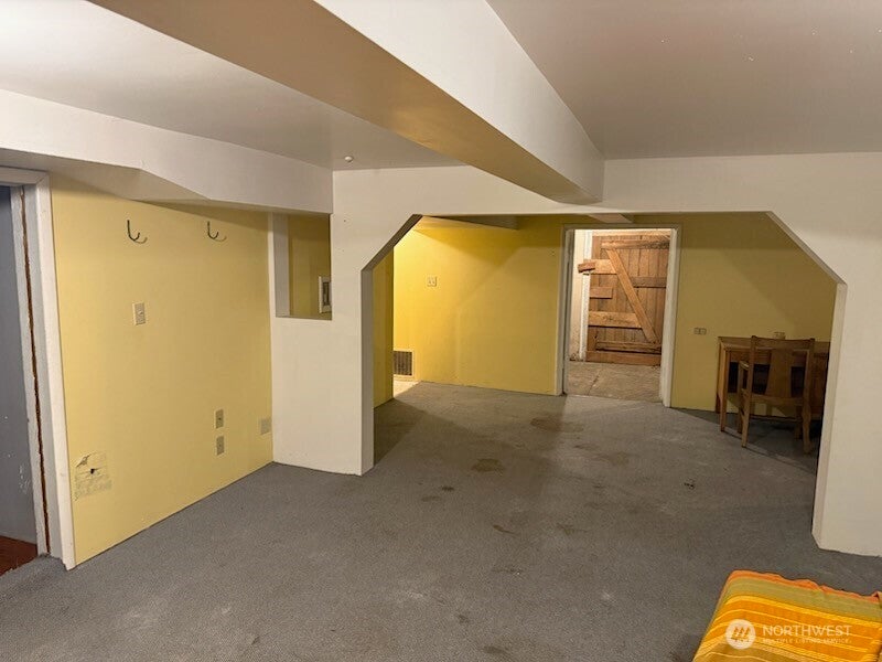 Loomis, Washington, 98827, United States, 4 Bedrooms Bedrooms, ,1 BathroomBathrooms,Residential,For Sale,2002201