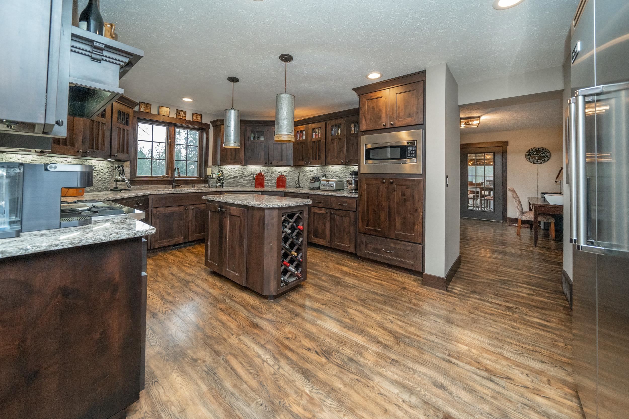 Colbert, Washington, 99005, United States, 5 Bedrooms Bedrooms, ,4 BathroomsBathrooms,Residential,For Sale,1974810