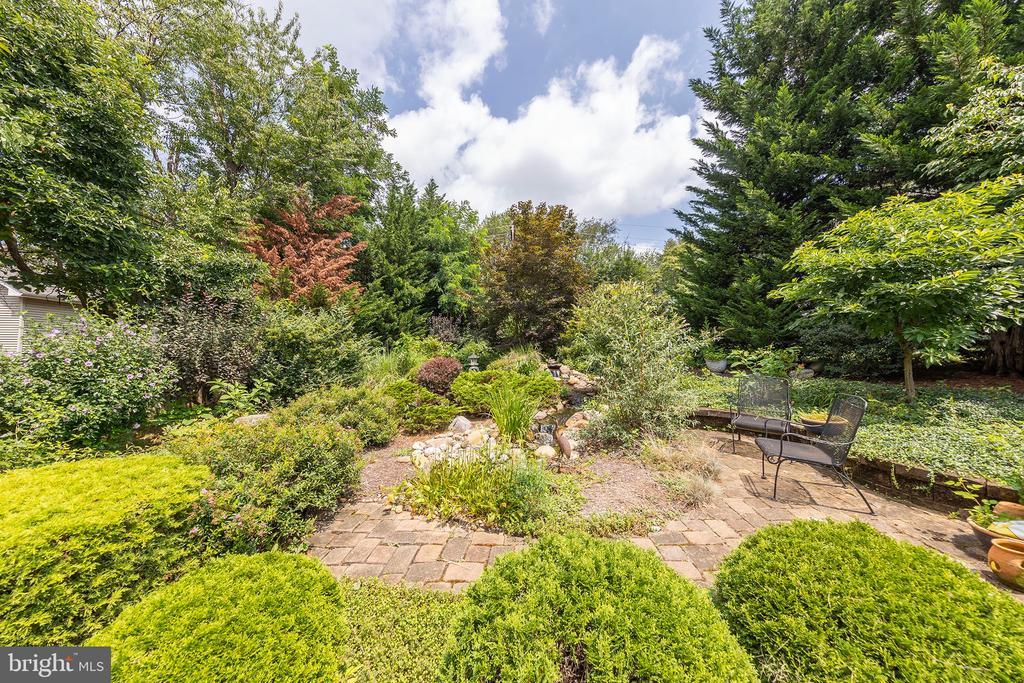 Winchester, Virginia, 22603, United States, 4 Bedrooms Bedrooms, ,4 BathroomsBathrooms,Residential,For Sale,1932452