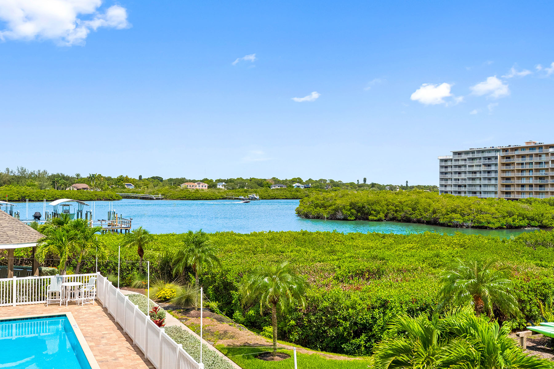  DOLPHIN KEY CONDO - 物件實景