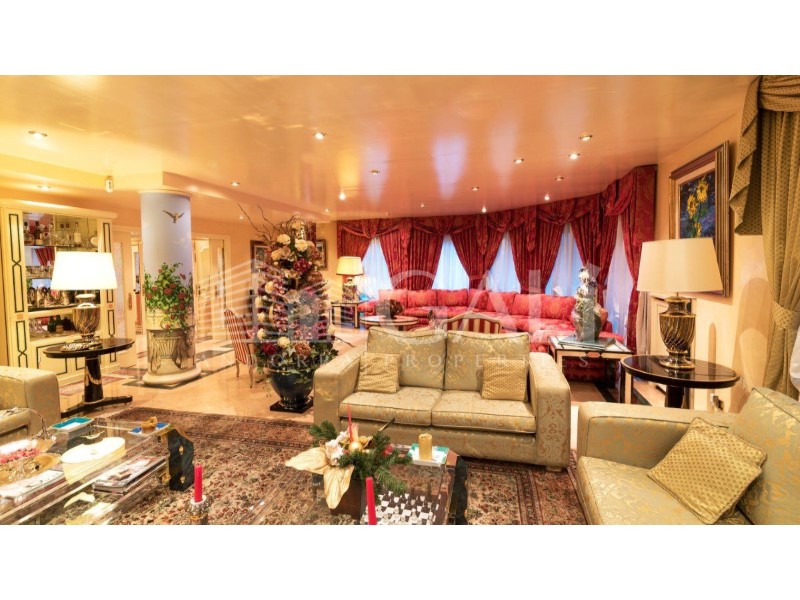 Andorra la Vella, Andorra, AD, 5 Bedrooms Bedrooms, ,4 BathroomsBathrooms,Residential,For Sale,1627592