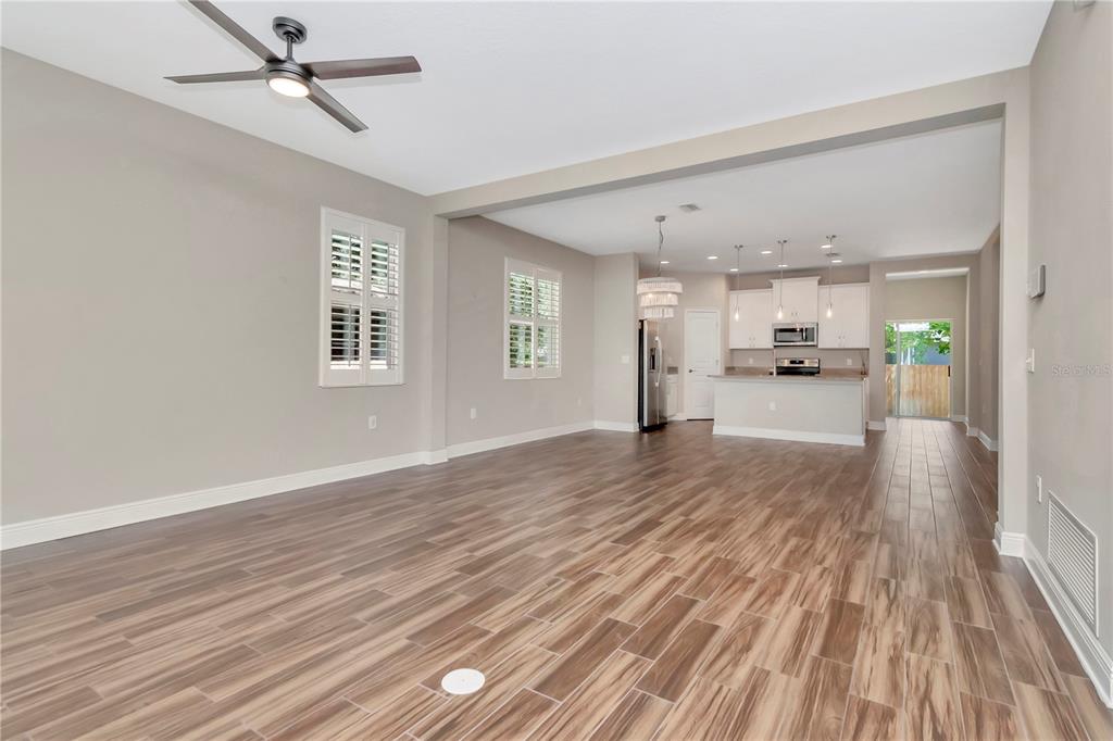 Tampa, Florida, 33604, United States, 3 Bedrooms Bedrooms, ,2 BathroomsBathrooms,Residential,For Sale,1912317