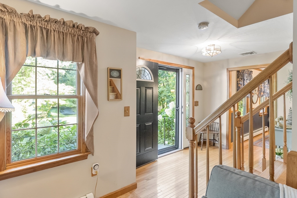 Bridgewater, Massachusetts, 02324, United States, 3 Bedrooms Bedrooms, ,2 BathroomsBathrooms,Residential,For Sale,1940785