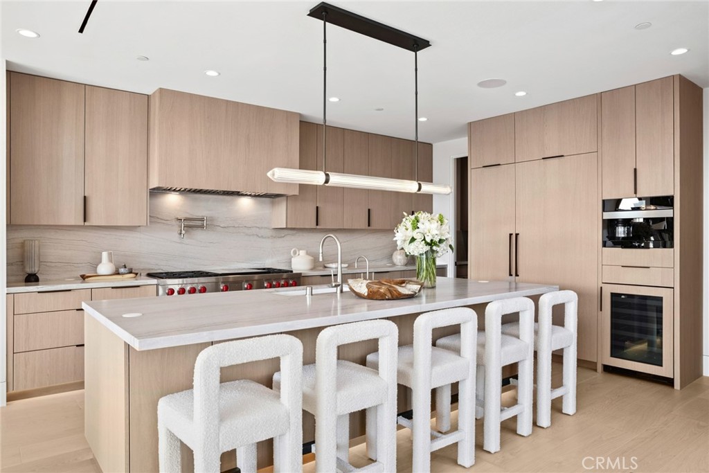 Corona del Mar, California, 92625, United States, 4 Bedrooms Bedrooms, ,5 BathroomsBathrooms,Residential,For Sale,1903462