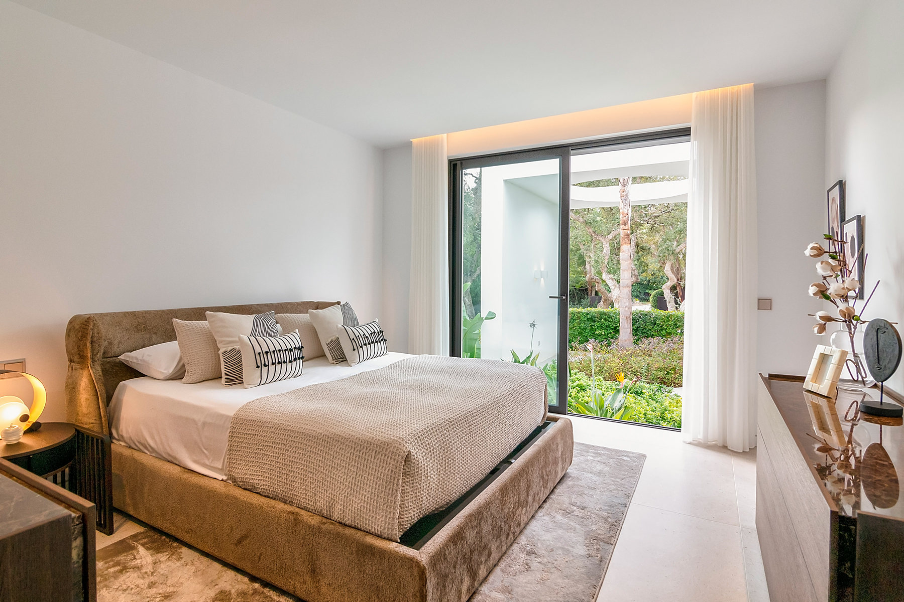  Luxurious Charles Kent-Designed Villa at Valderrama Golf Course, Sotogrande - 物件實景