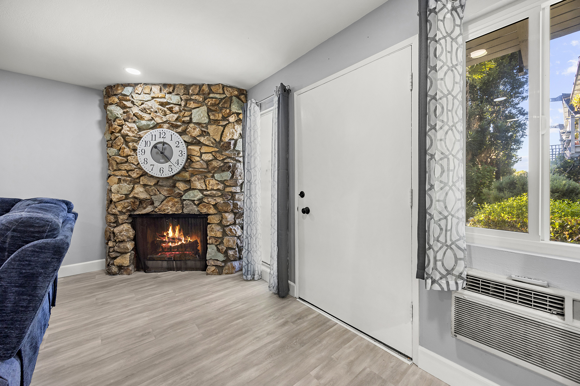 Fullerton, California, 92831, United States, 2 Bedrooms Bedrooms, ,1 BathroomBathrooms,Residential,For Sale,2002519