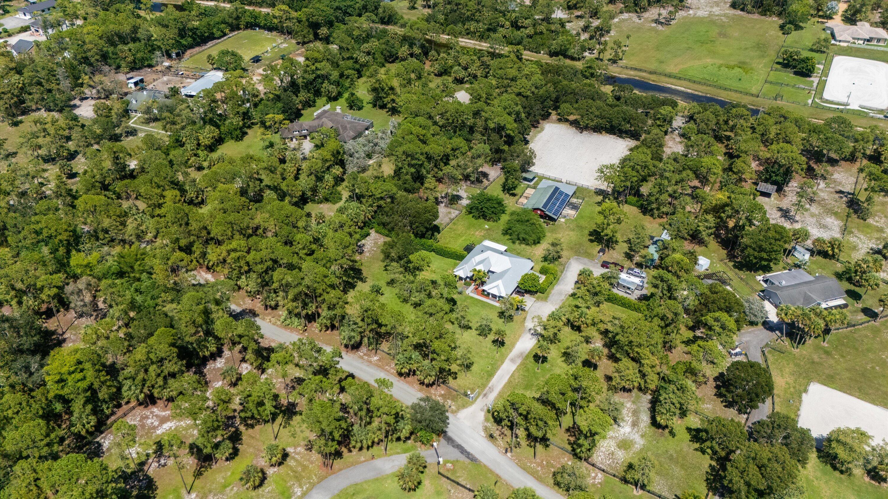  2558 Palm Deer Drive - 物件實景