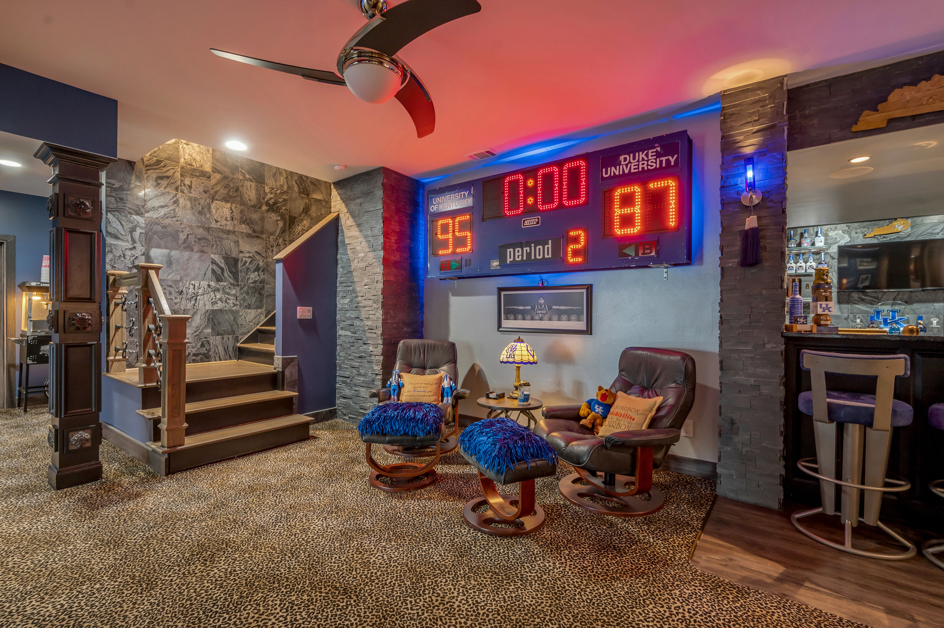  315 Whispering Brook Drive - 物件實景