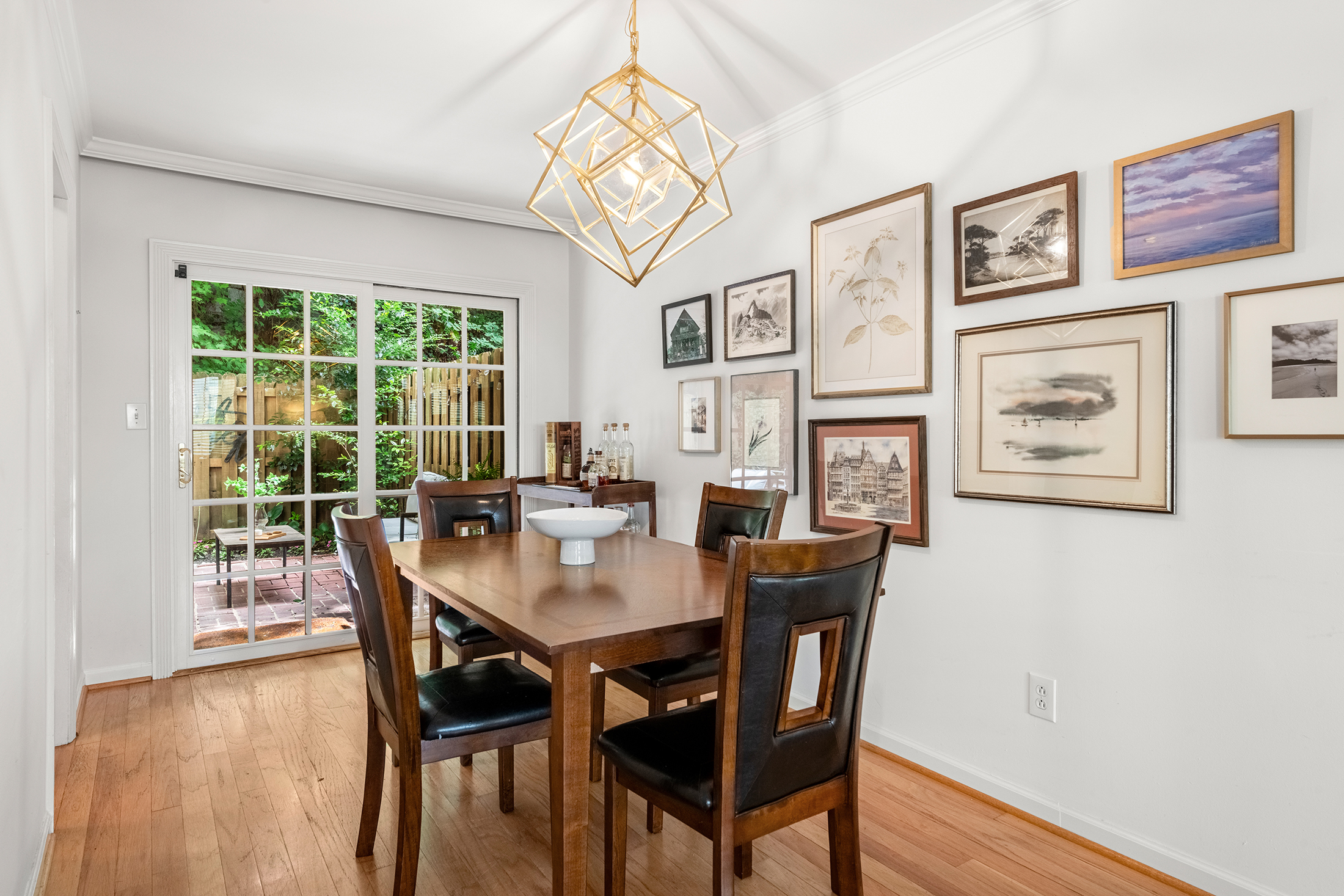  Beautifully Renovated Buckhead Townhome with Private Outdoor Living - 物件實景