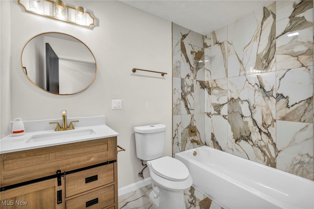 Medina, Ohio, 44256, United States, 4 Bedrooms Bedrooms, ,4 BathroomsBathrooms,Residential,For Sale,1957351