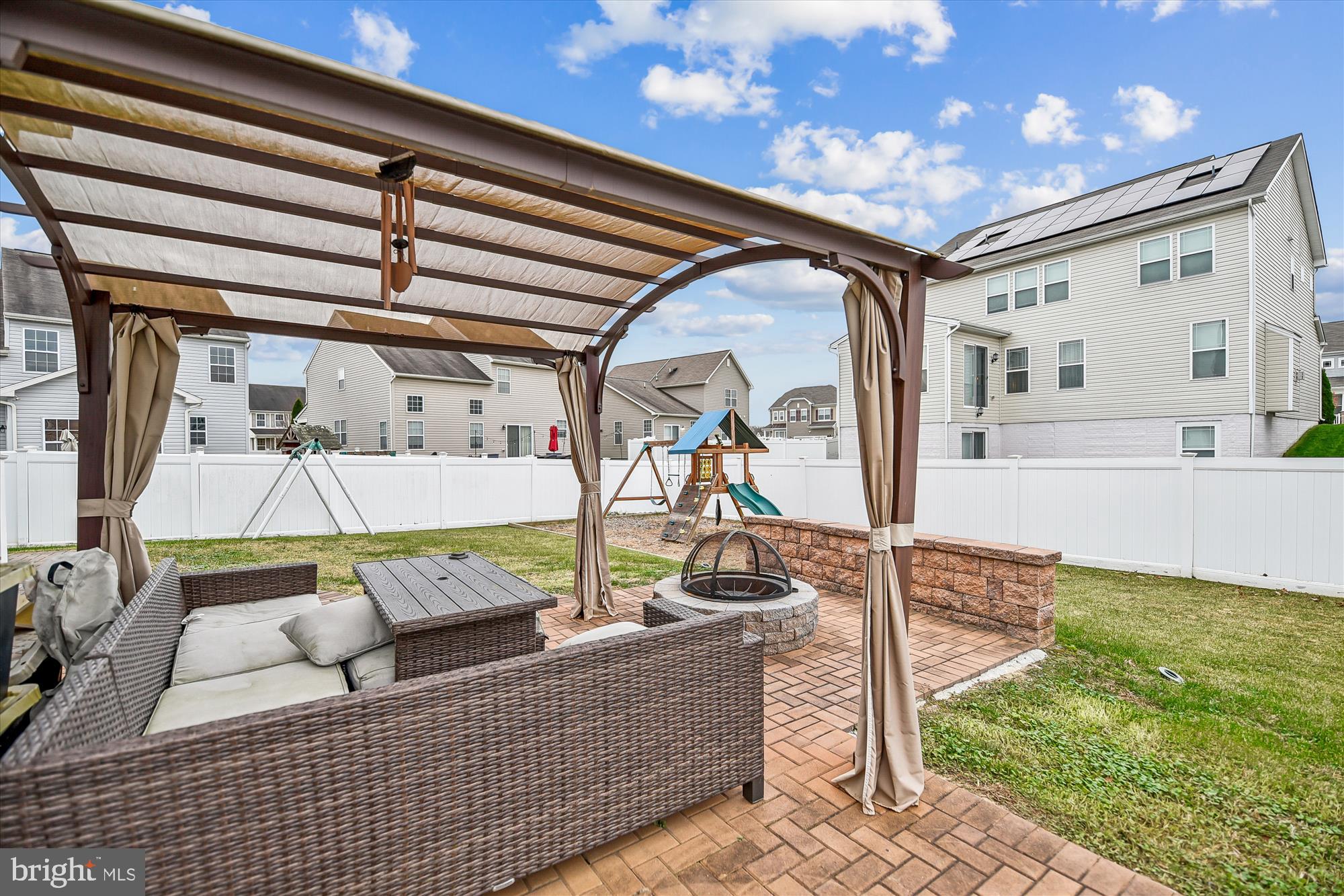 Aberdeen, Maryland, 21001, United States, 6 Bedrooms Bedrooms, ,5 BathroomsBathrooms,Residential,For Sale,1996659