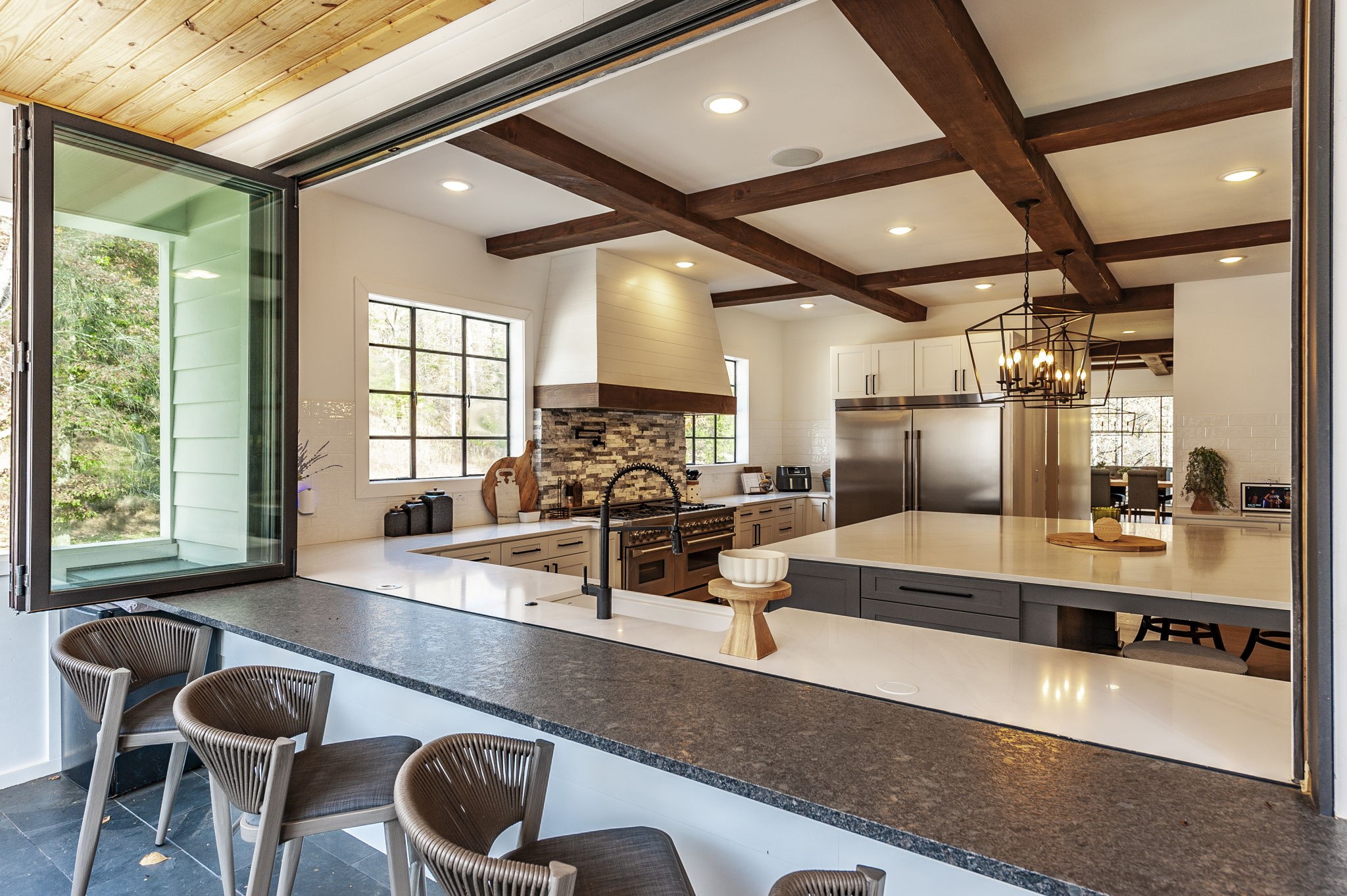 Goodlettsville, Tennessee, 37072, United States, 4 Bedrooms Bedrooms, ,6 BathroomsBathrooms,Residential,For Sale,1996833