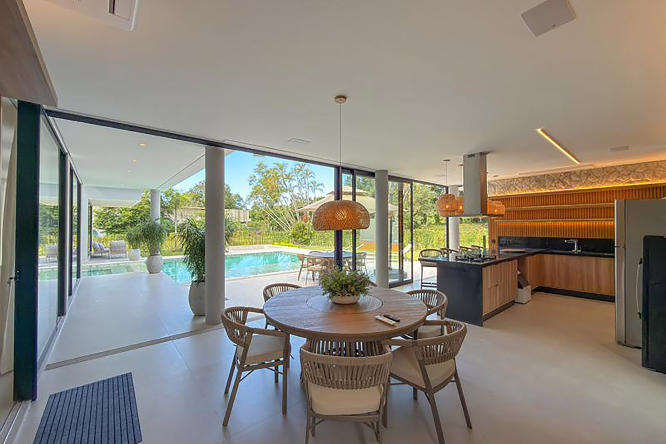 Contemporary residence with six suites in Frade Green, Angra dos Reis - 物件實景