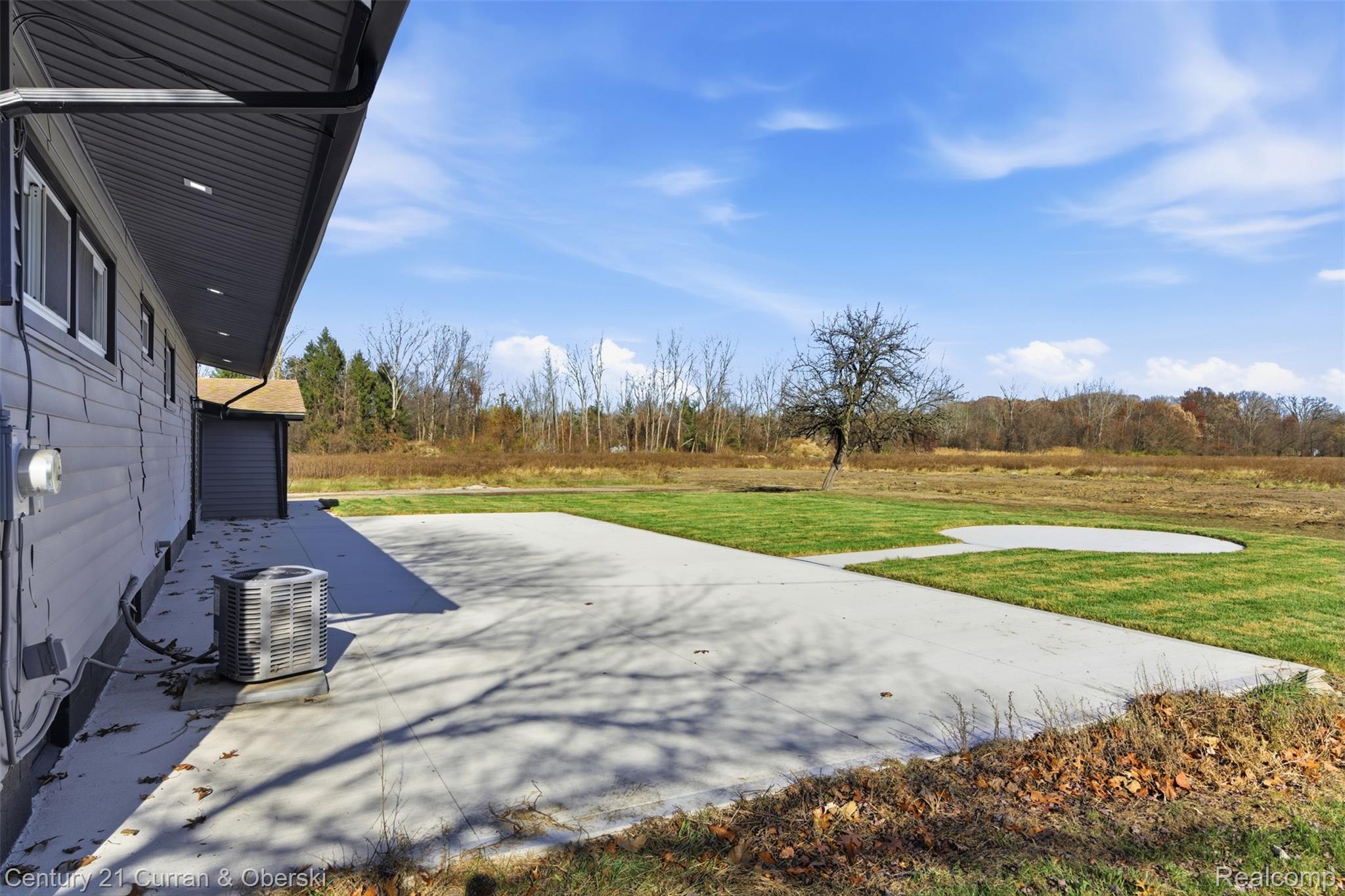 Brownstown Charter Township, Michigan, 48174, United States, 3 Bedrooms Bedrooms, ,2 BathroomsBathrooms,Residential,For Sale,1996649