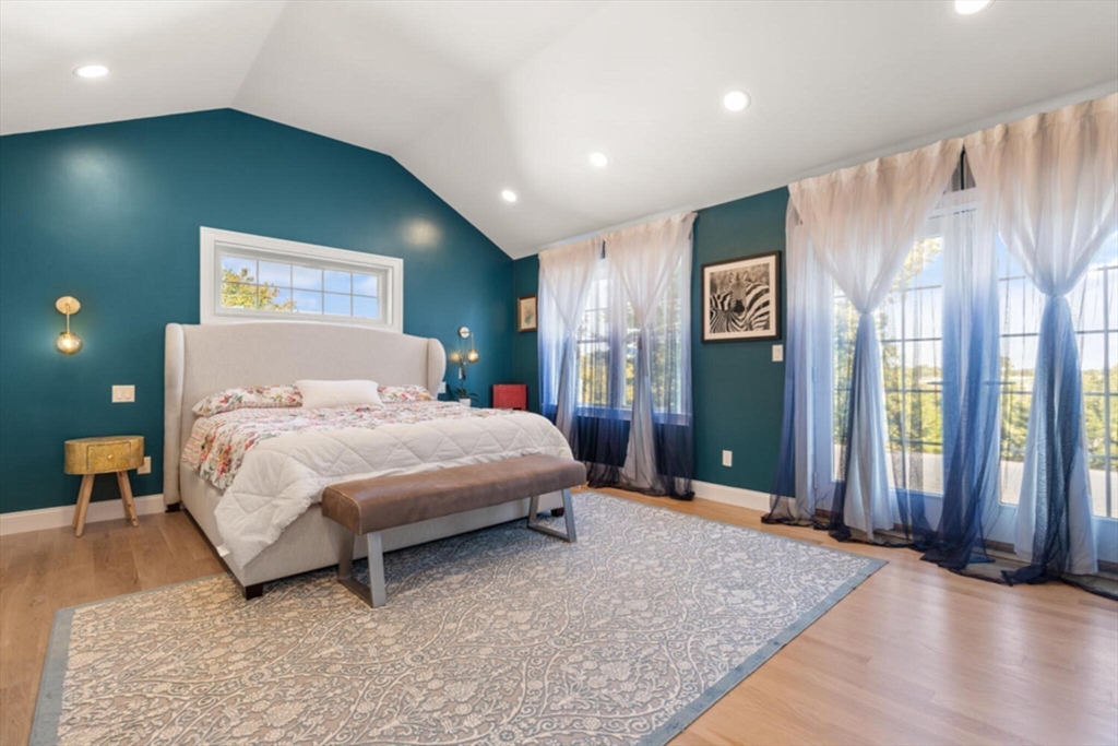 Braintree, Massachusetts, 02184, United States, 3 Bedrooms Bedrooms, ,5 BathroomsBathrooms,Residential,For Sale,1940889