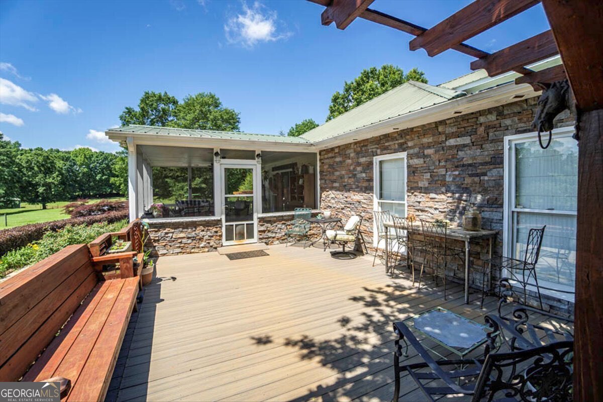 Colbert, Georgia, 30628, United States, 2 Bedrooms Bedrooms, ,2 BathroomsBathrooms,Residential,For Sale,1827450