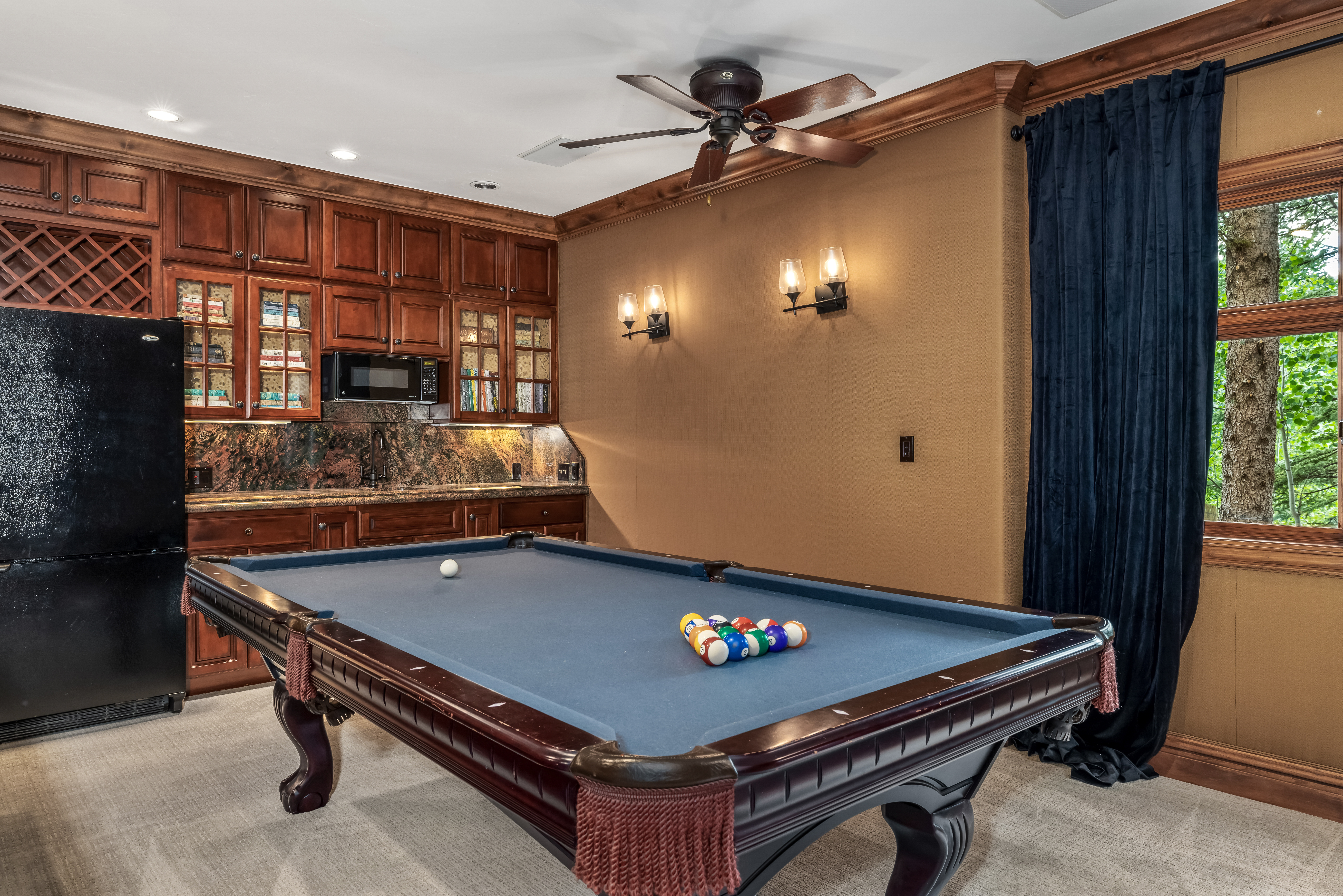  2080 Meadow Brook Drive Offers a Rare Blend of Privacy, and Mountain Living - 物件實景