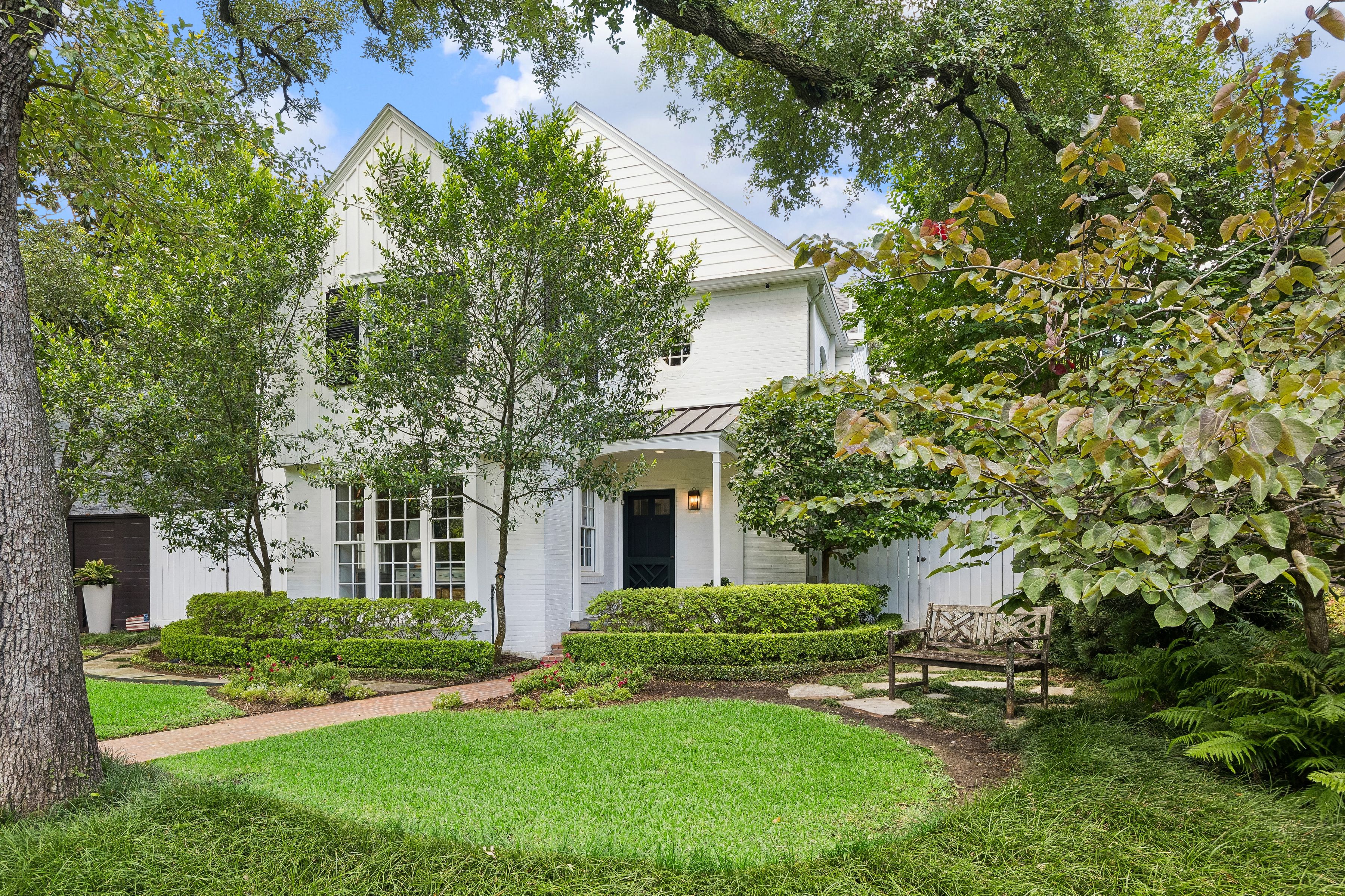  2245 Stanmore Drive - 物件實景