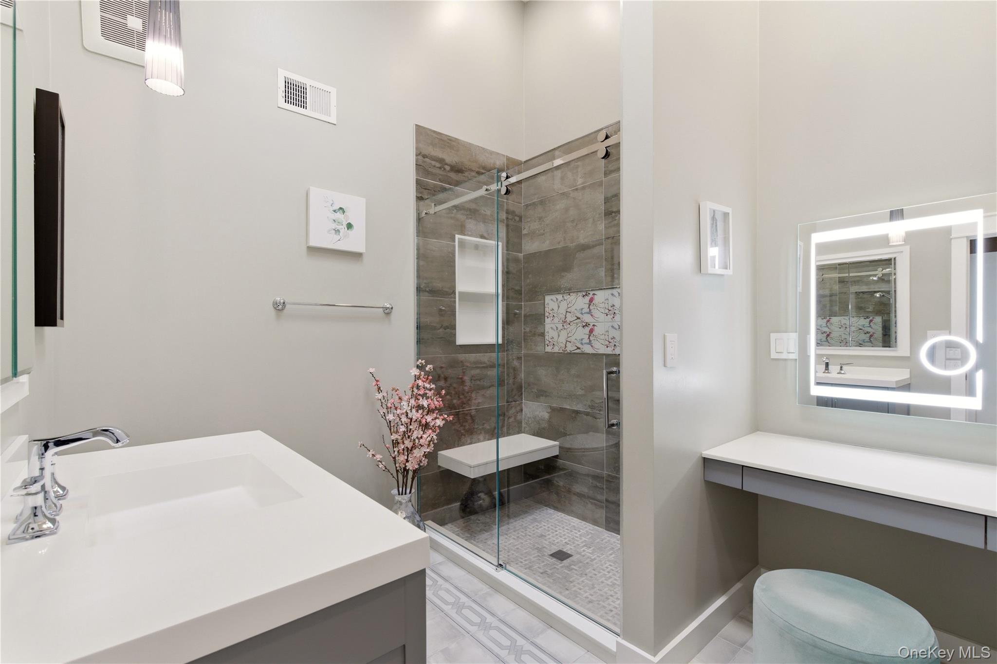  44 Hidden Ridge Drive, Syosset, NY, 11791 - 物件實景