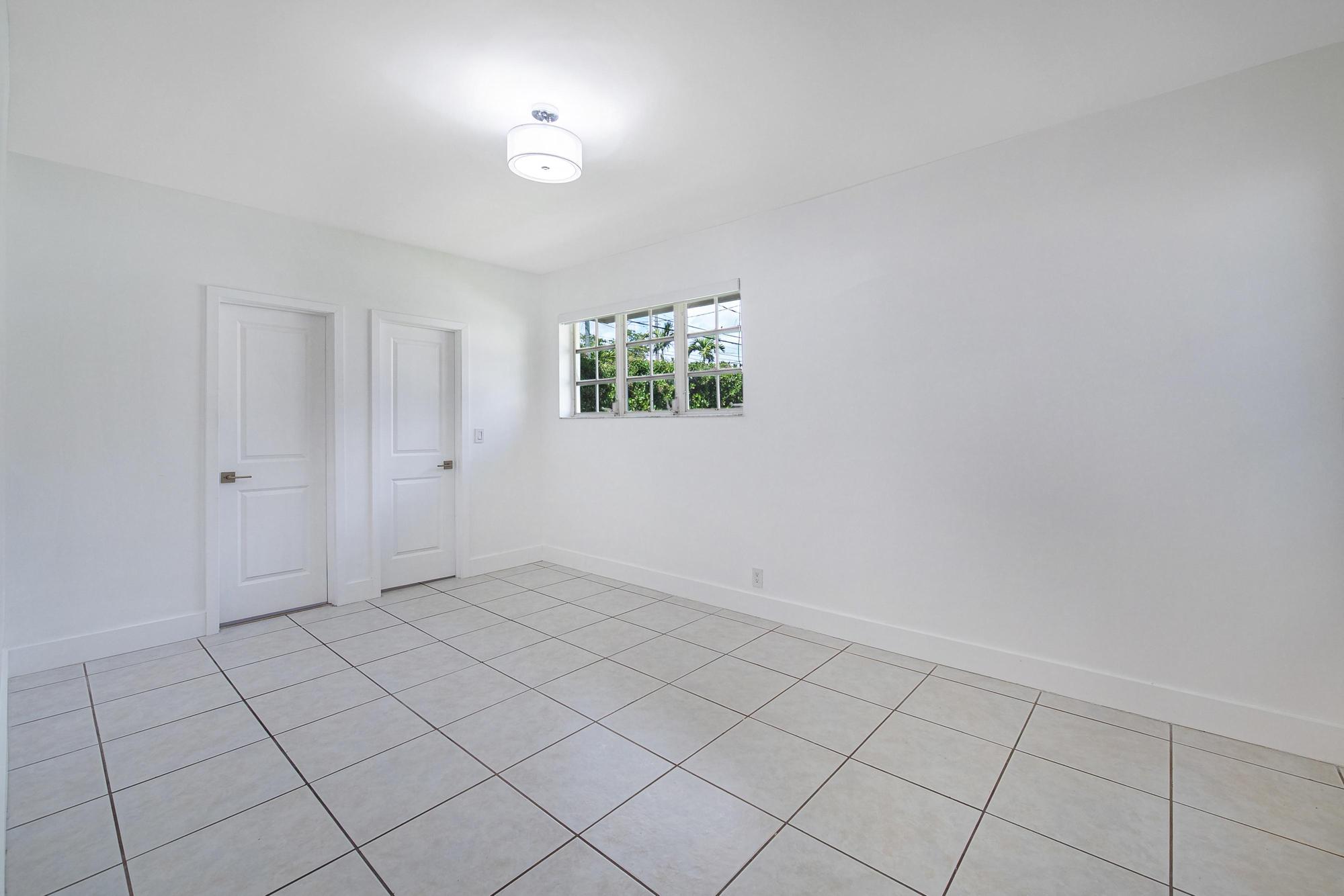 Coral Gables, Florida, 33134, United States, 3 Bedrooms Bedrooms, ,2 BathroomsBathrooms,Residential,For Sale,1975593