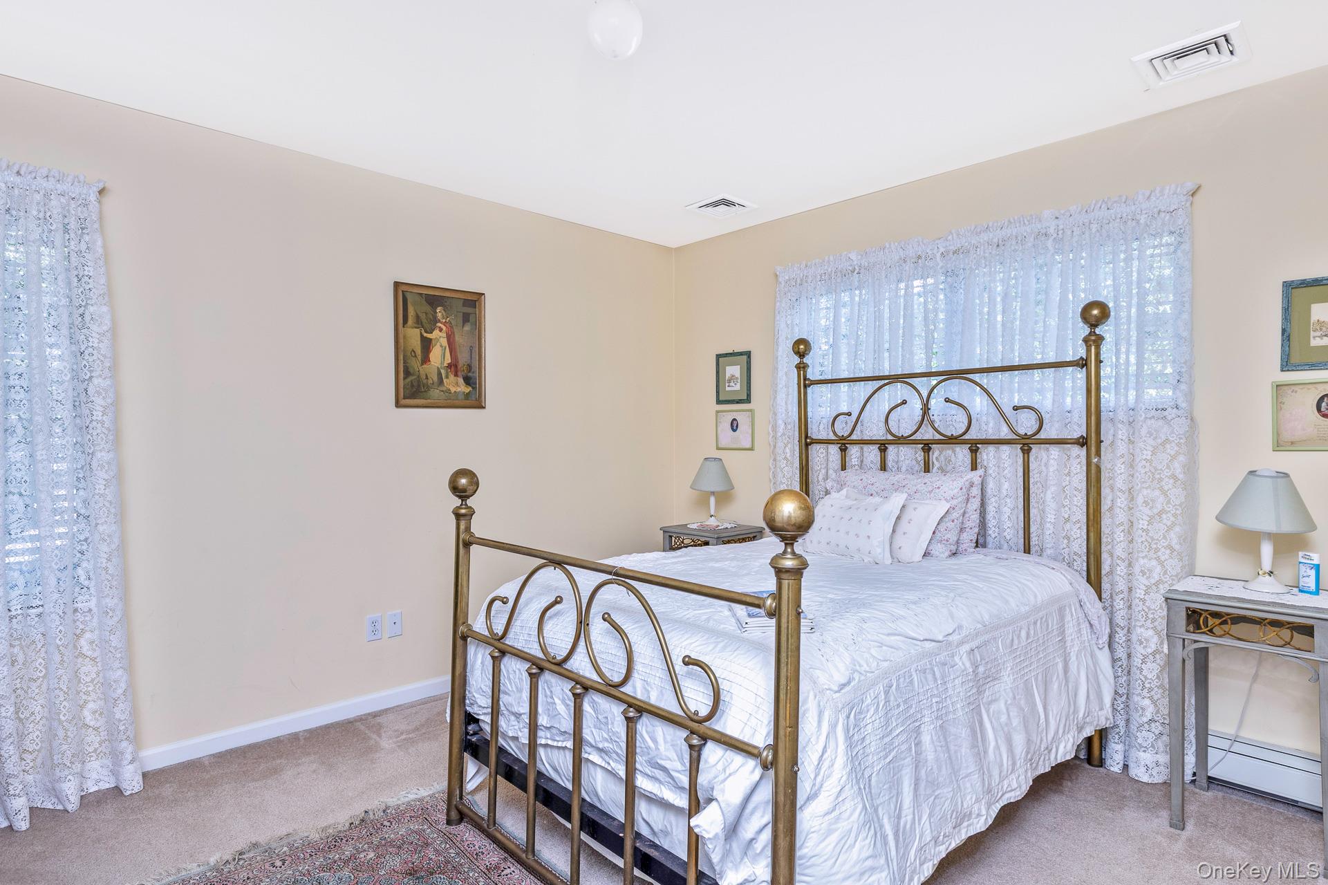 Shirley, New York, 11967, United States, 4 Bedrooms Bedrooms, ,3 BathroomsBathrooms,Residential,For Sale,1992037