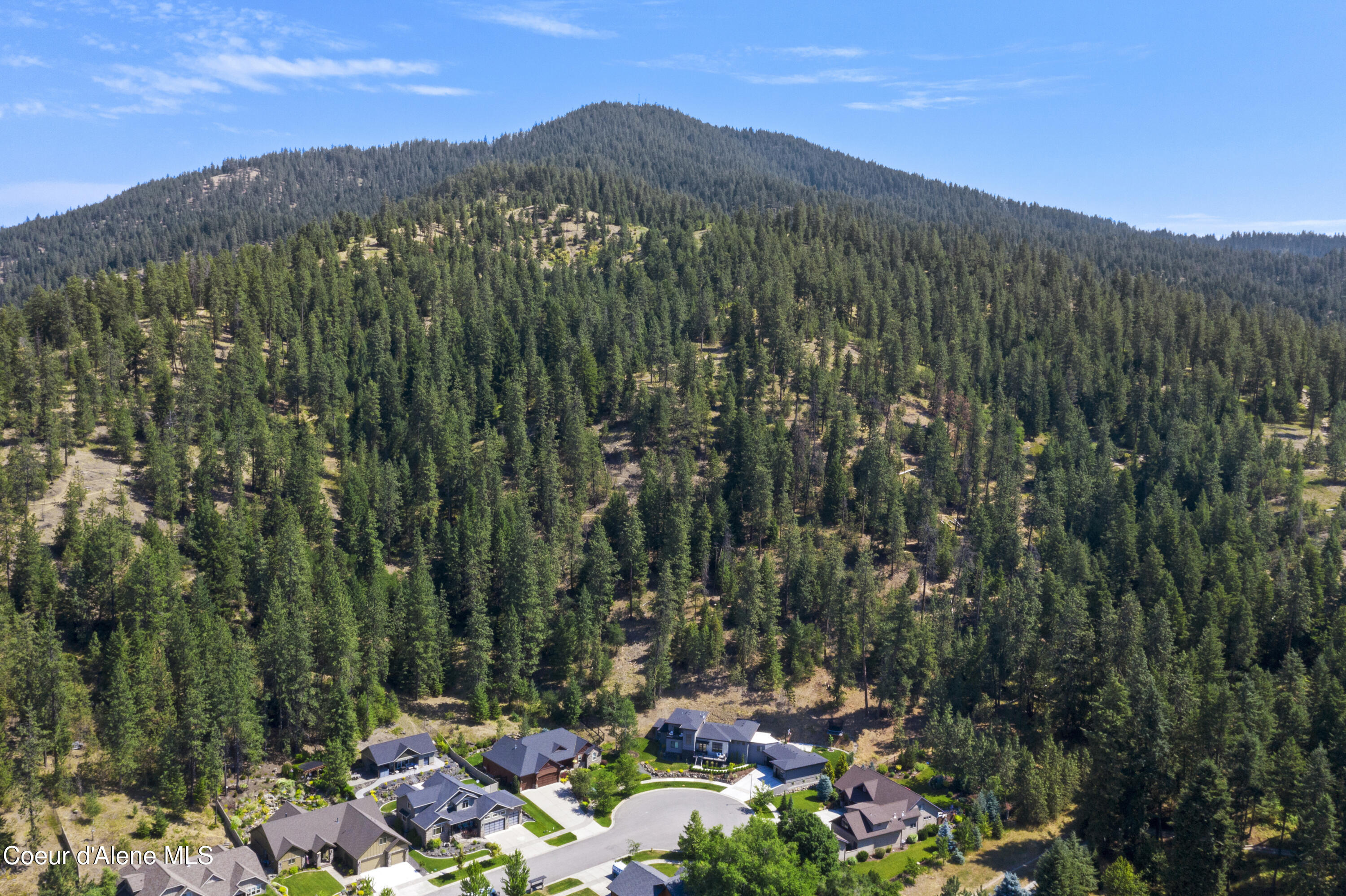 Coeur d'Alene, Idaho, 83815, United States, 5 Bedrooms Bedrooms, ,4 BathroomsBathrooms,Residential,For Sale,2048634