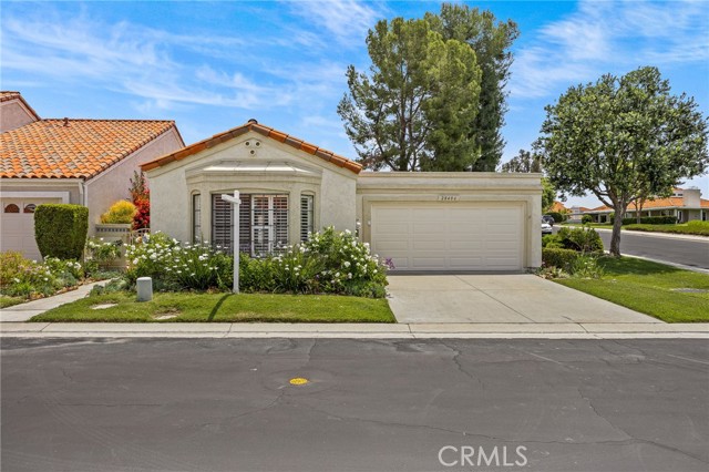 Mission Viejo, California, 92692, United States, 2 Bedrooms Bedrooms, ,2 BathroomsBathrooms,Residential,For Sale,2014026